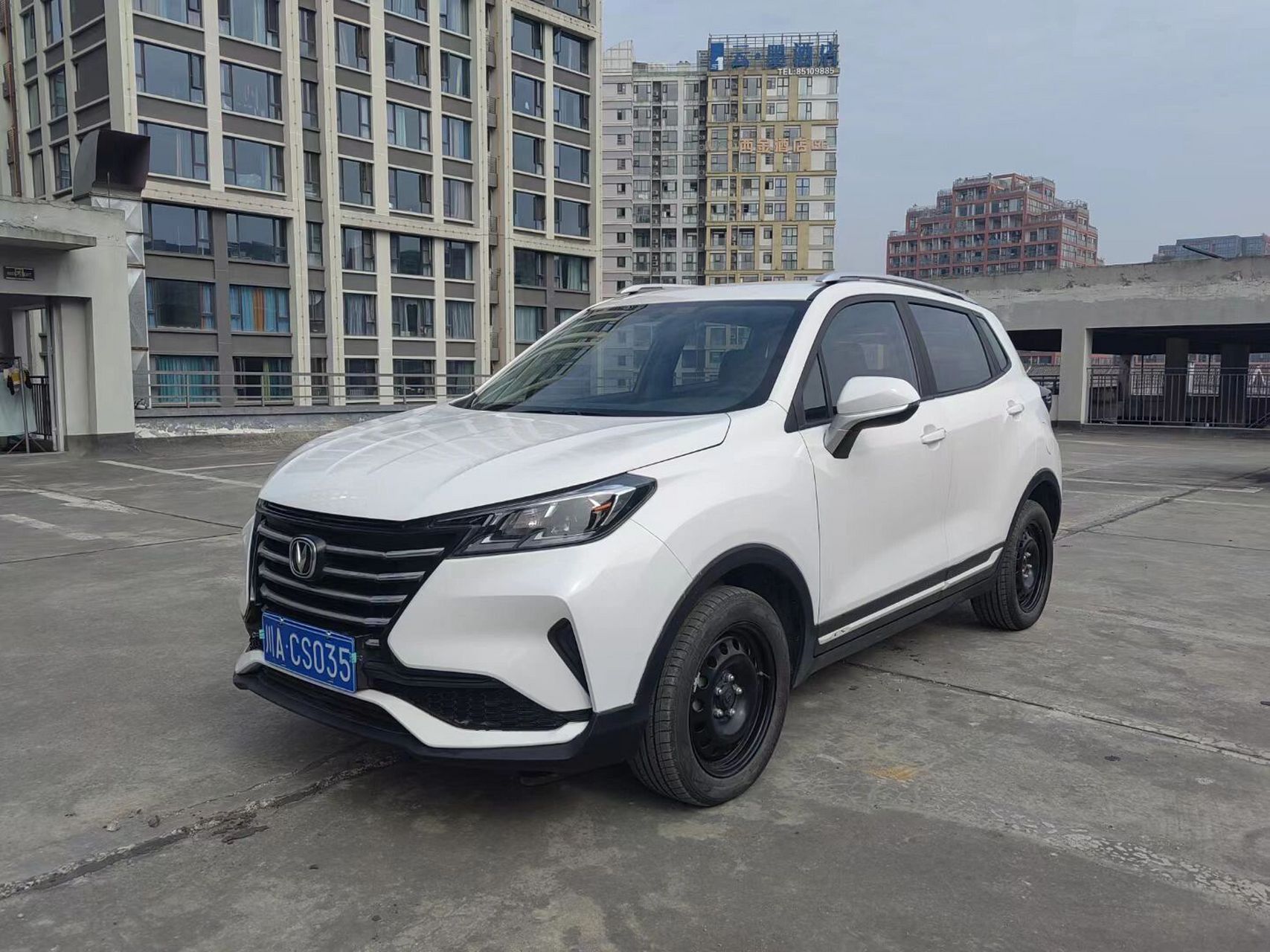 长安cs35 最新到店准新 20年长安cs15 自动挡  全车原版 无事故 只有