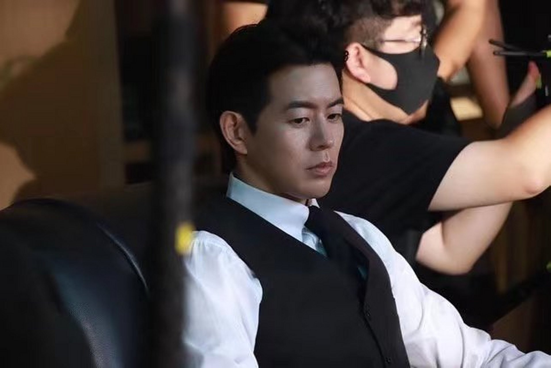 tvn新剧《#lady#》李尚允新剧造型.