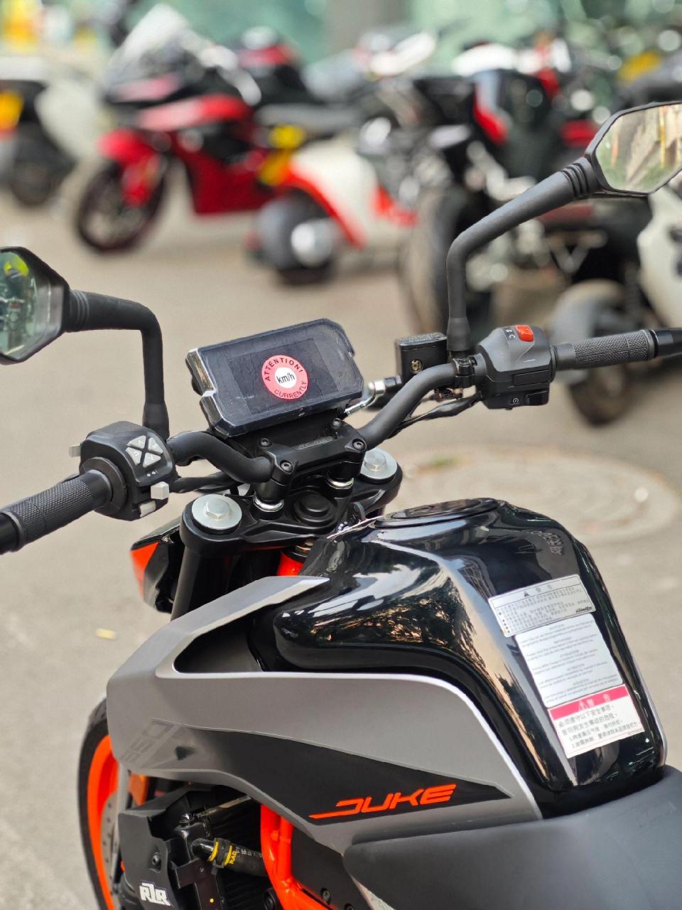 ktm390duke.400cc操控一流的运动街车