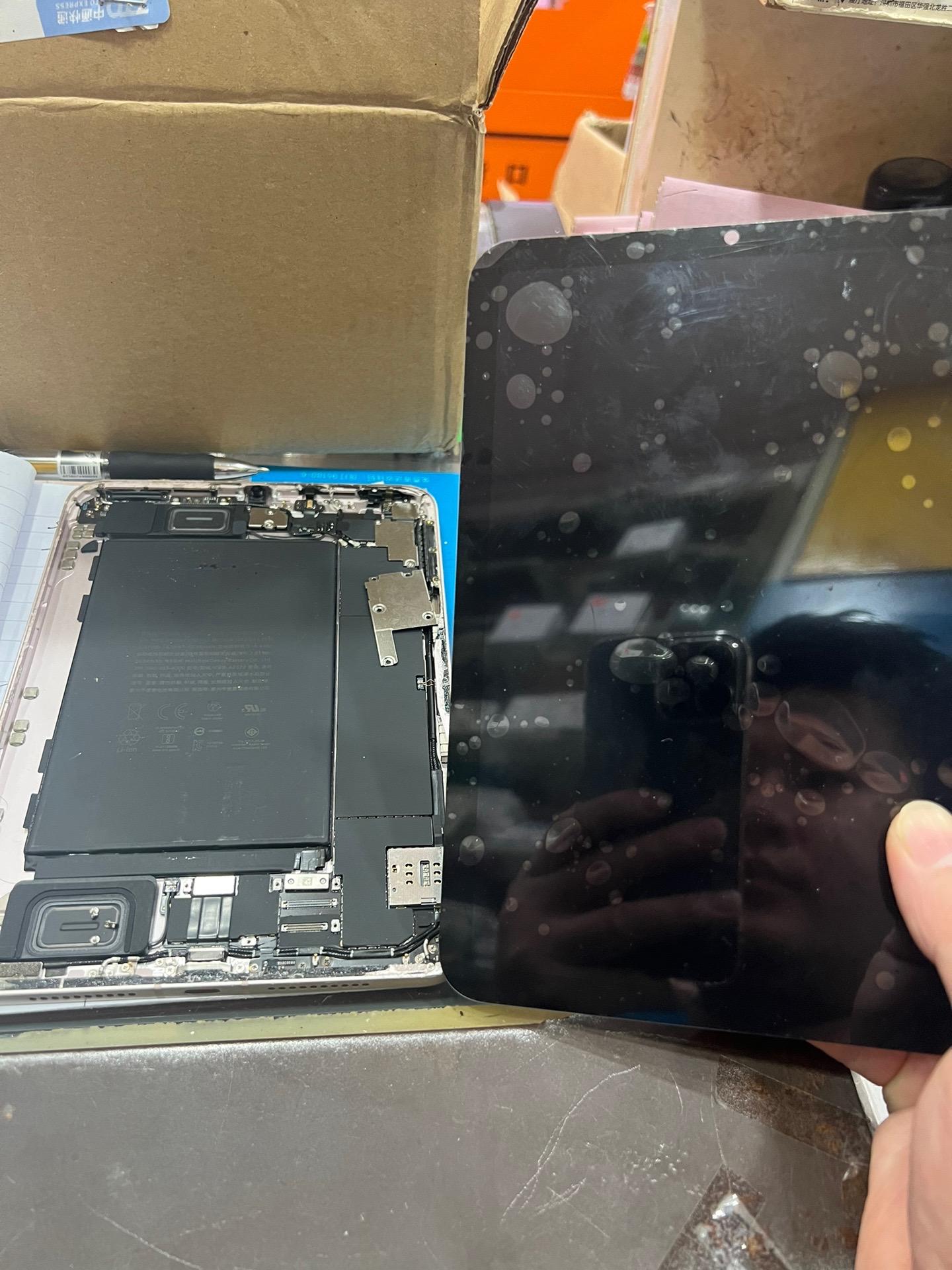 ipad mini6换个屏幕是真的贵1千大几百的所以有时候老铁们外屏幕坏