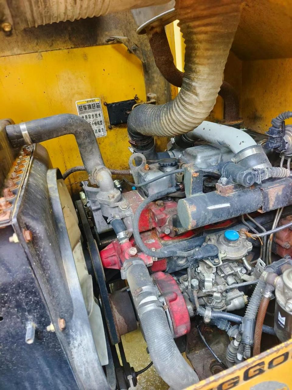 明宇930小铲车,自动挡,带增压跑路档,轮边桥气刹,正常开工使用中,接受