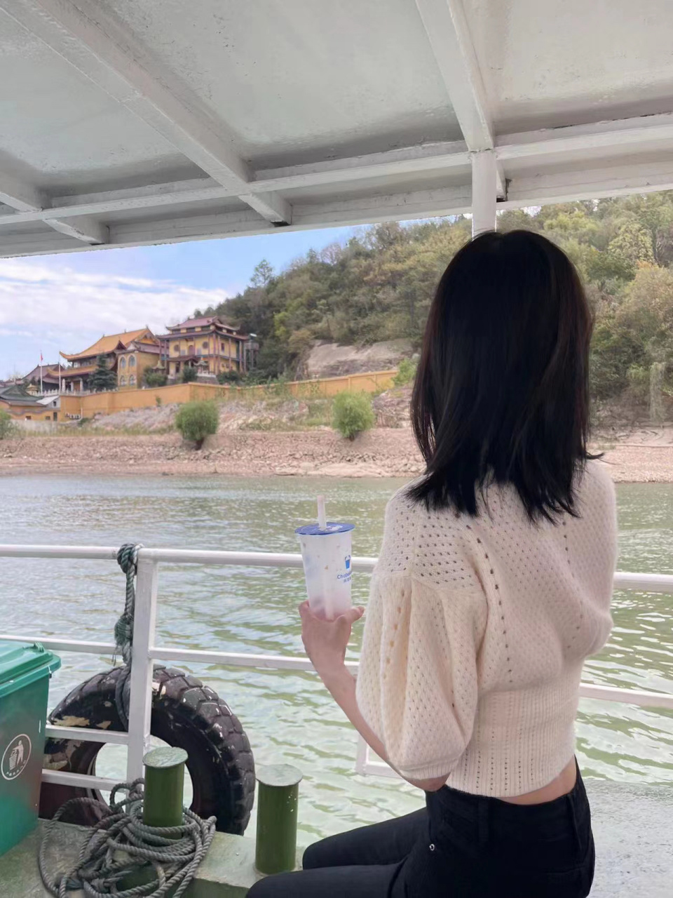 男朋友偷拍的背影 跳绳真的能让体态变好!