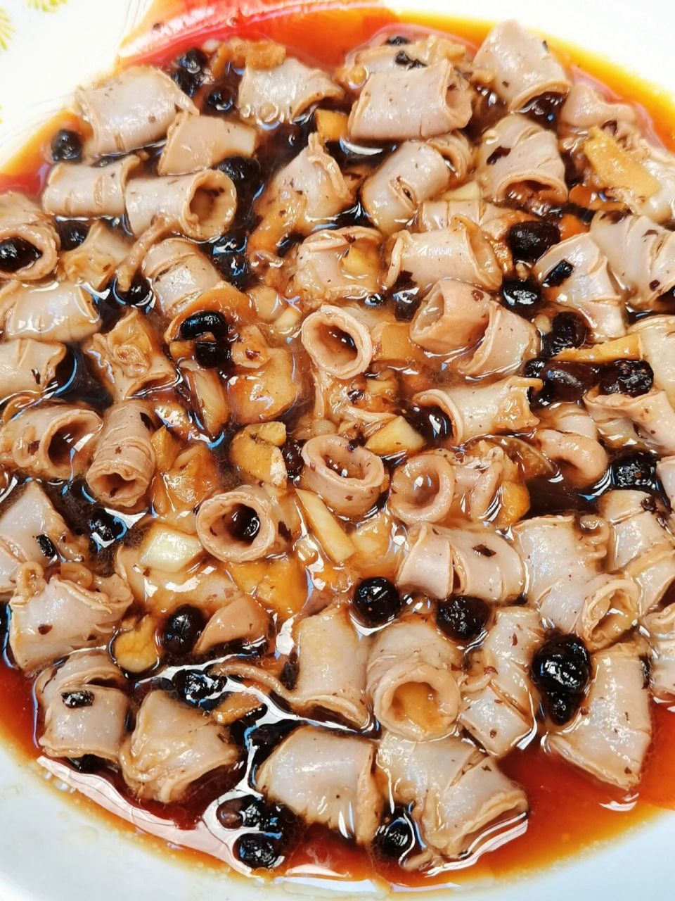 家常菜:豉汁蒸粉肠! 材料: 粉肠(14米),豆豉,调味料 … 过程: 1.