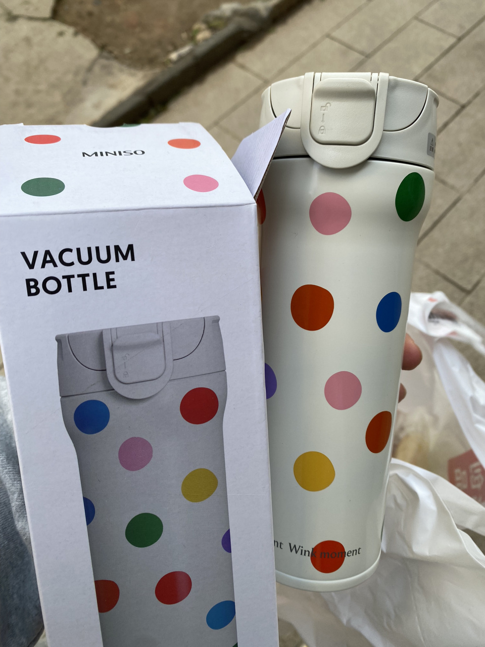 vacuum bottle 7015miniso 本人 喝水程度依赖杯子好看与否