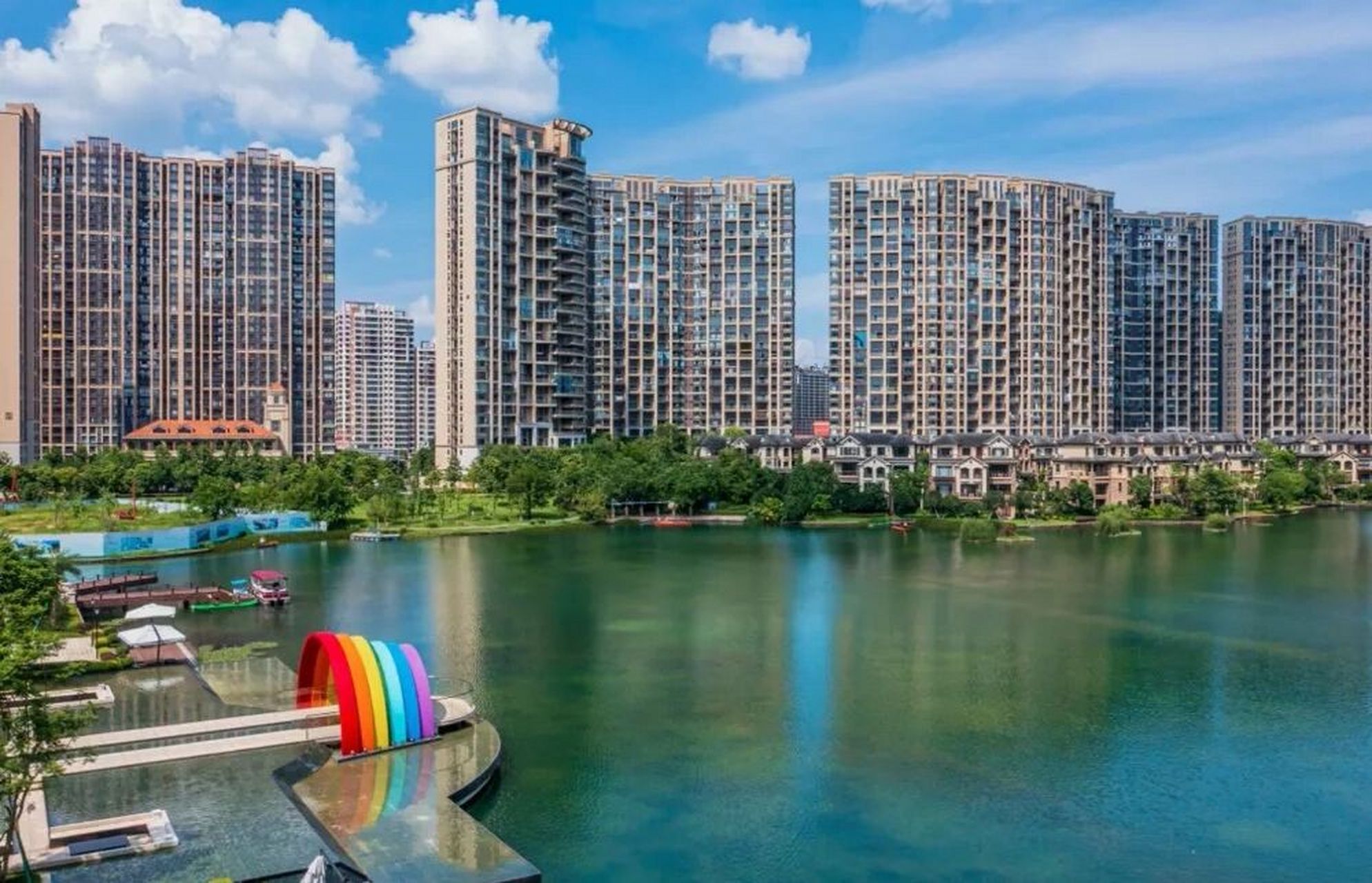 国家政策资本运作,桂林的临桂机会 为了鼓励贫困老百姓到桂林就业