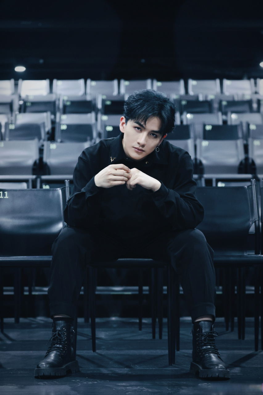 毛二# emmmm像个什么电影来着?