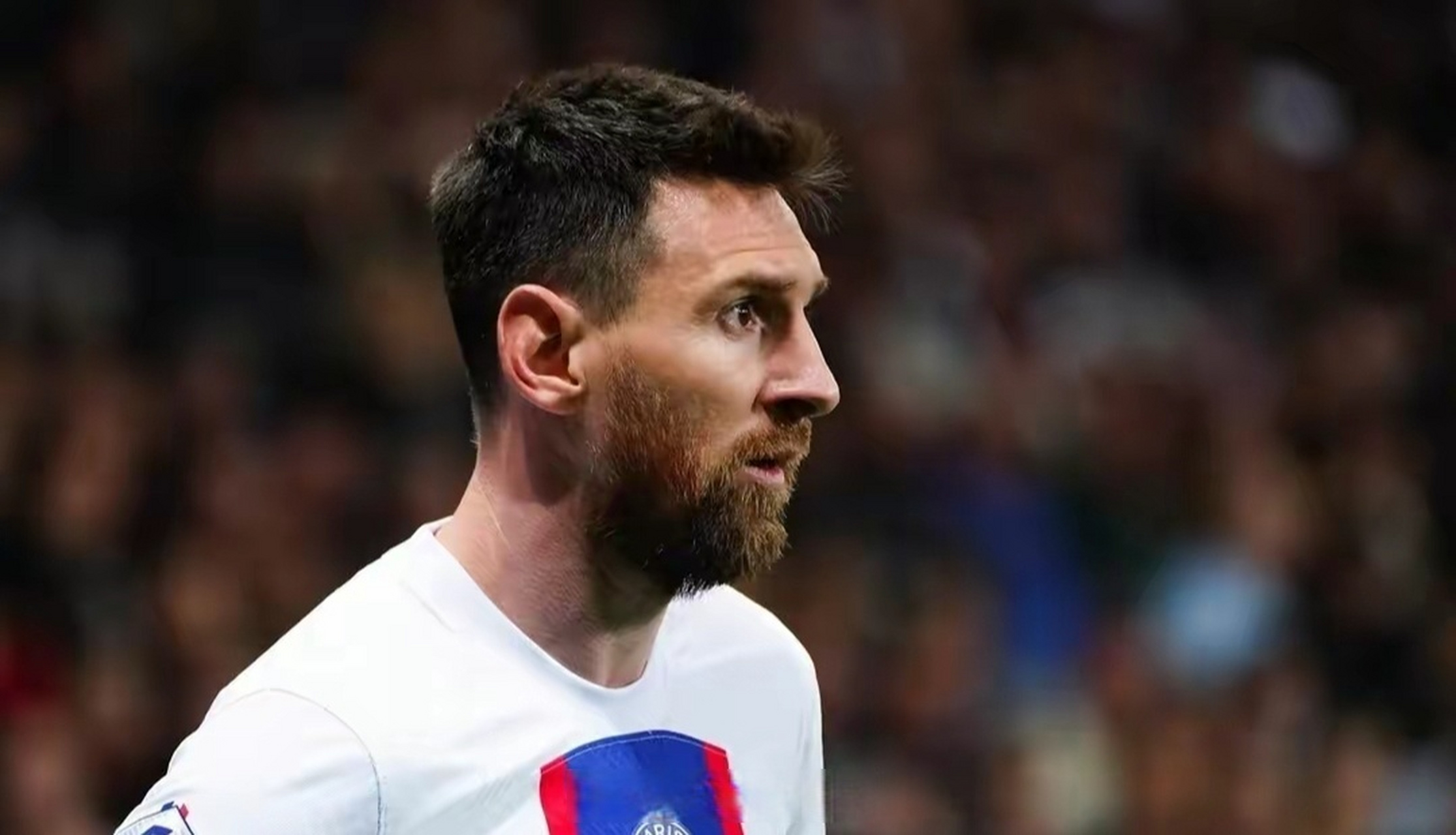 曝巴黎将送走梅西拉莫斯,全面引进年轻法国本土球员  据报道,巴黎圣日