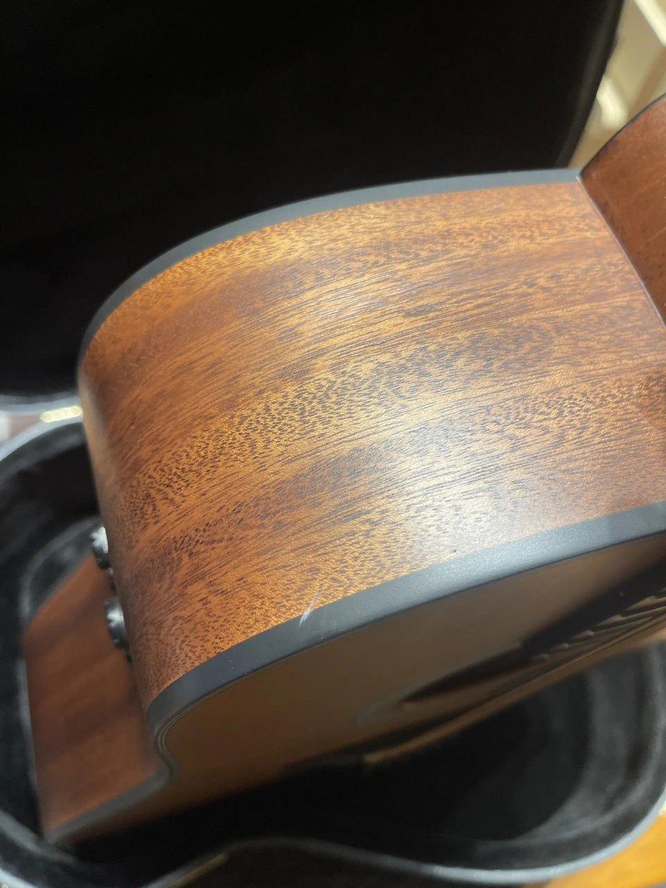 『寄卖』voki沃琪吉他a30d-e    voki沃琪吉他a30d-e全单电箱吉他