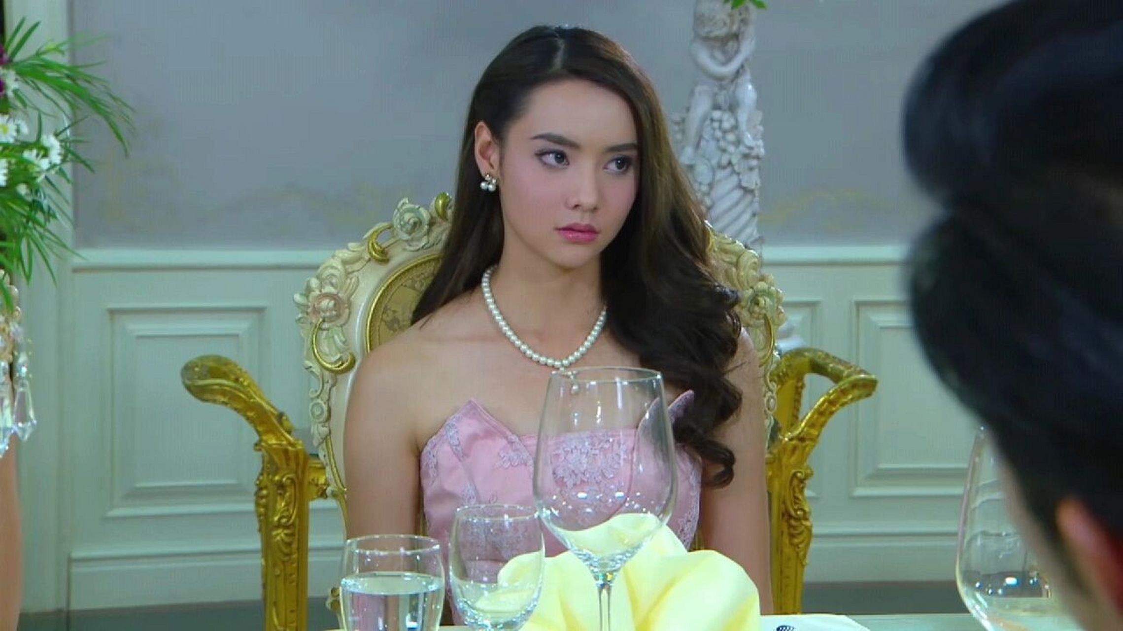 泰剧 《新鱼之恋》 这两天在追这部泰剧 	 女主好好看,特别是换了穿衣