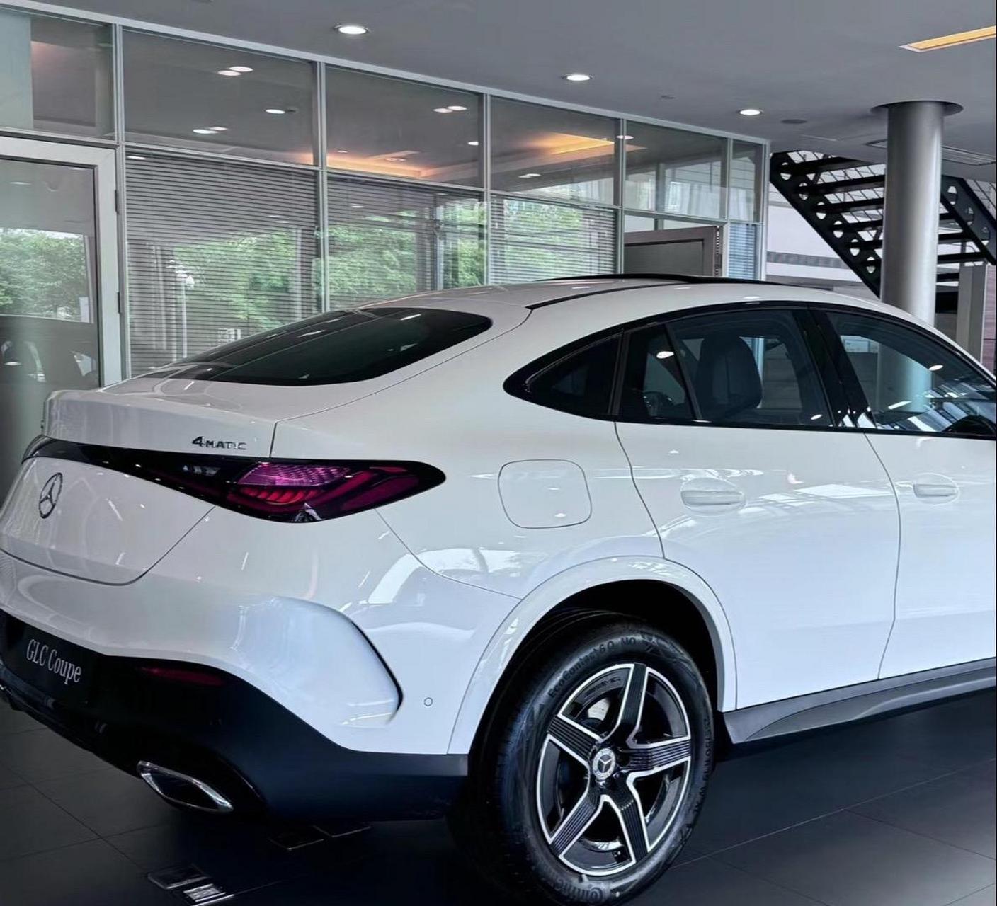 这个世界什么都是假的 只有我的2024款梅赛德斯奔驰glc轿跑260coupe是