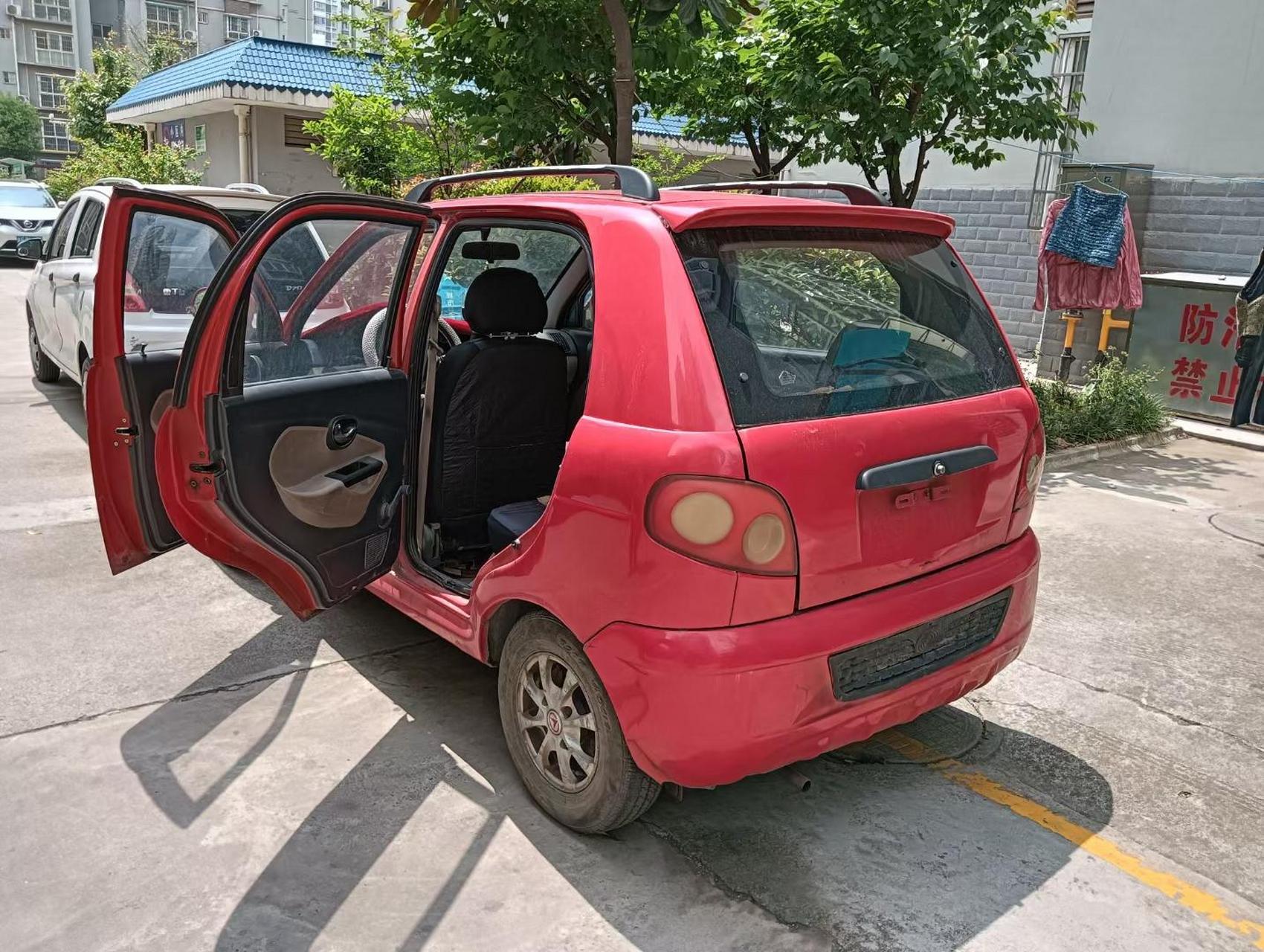 富路双缸燃油代步车,车况精品,四条全新轮胎,发动机变速箱无拆修,可以