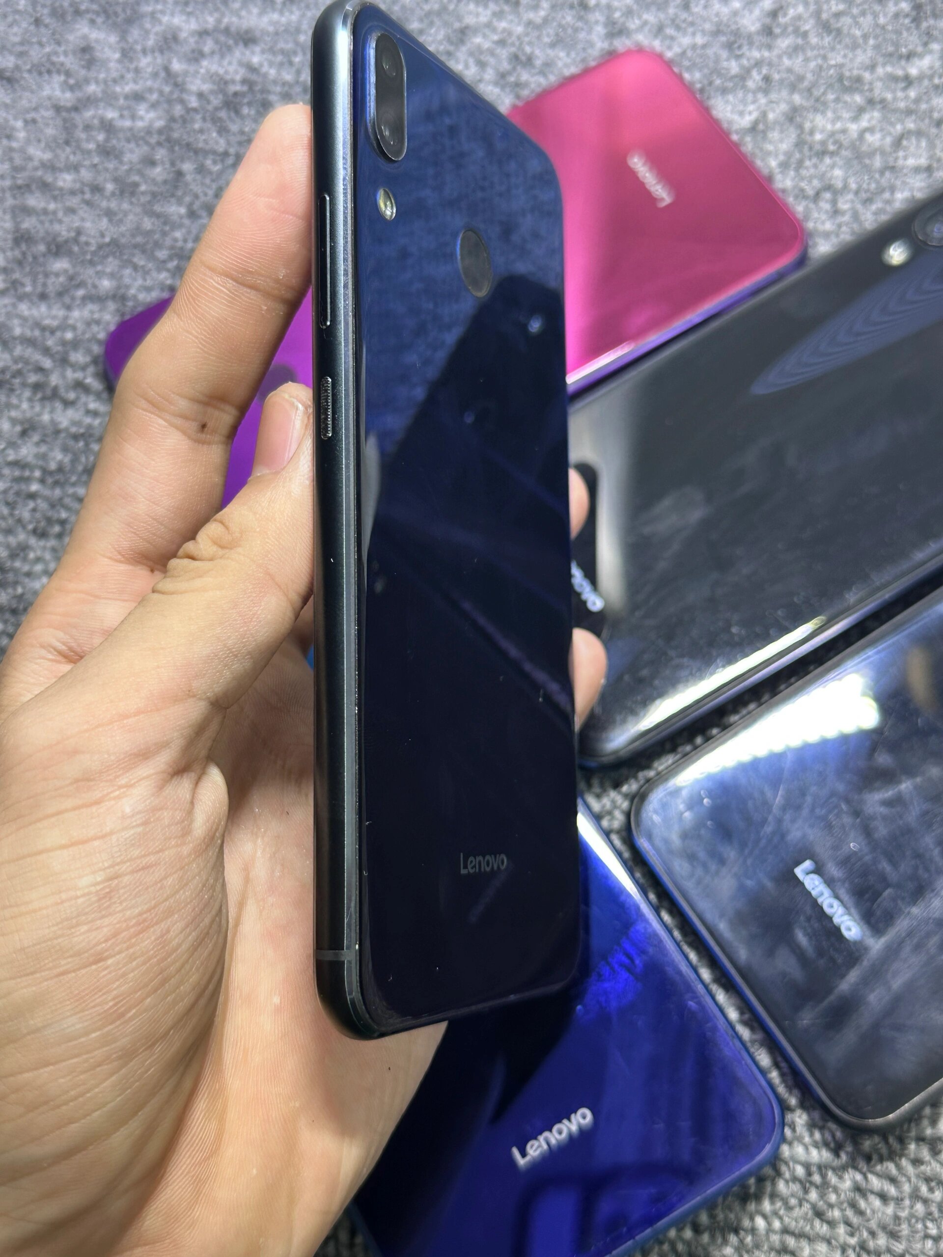 联想工作室手机 联想z5手机,内存6 64gb,型号l78011 手机成色85新