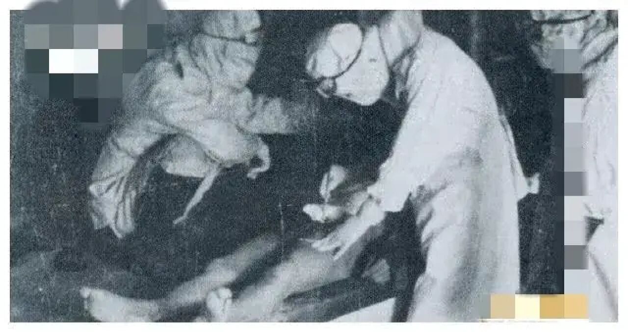 1935年,中国东北,731部队残忍的活人实验现场,照片中
