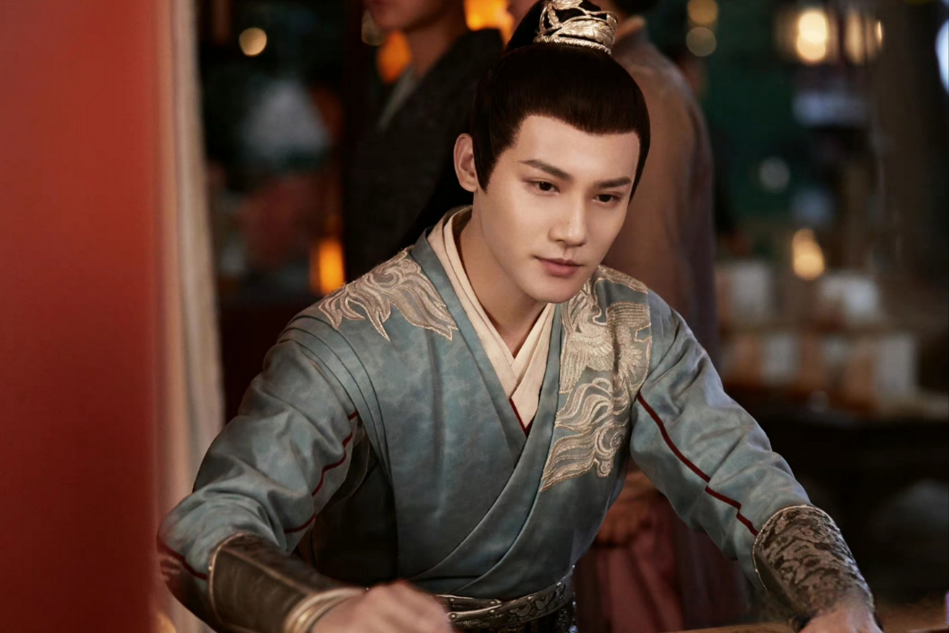 风华鉴郑业成真的好牛的一张脸,穿上古装既可以是温润如玉的翩翩公子