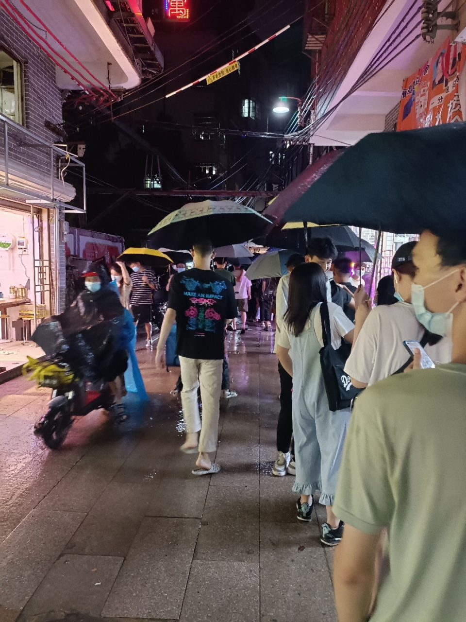 棠下排队做核酸检测 #广州核酸检测