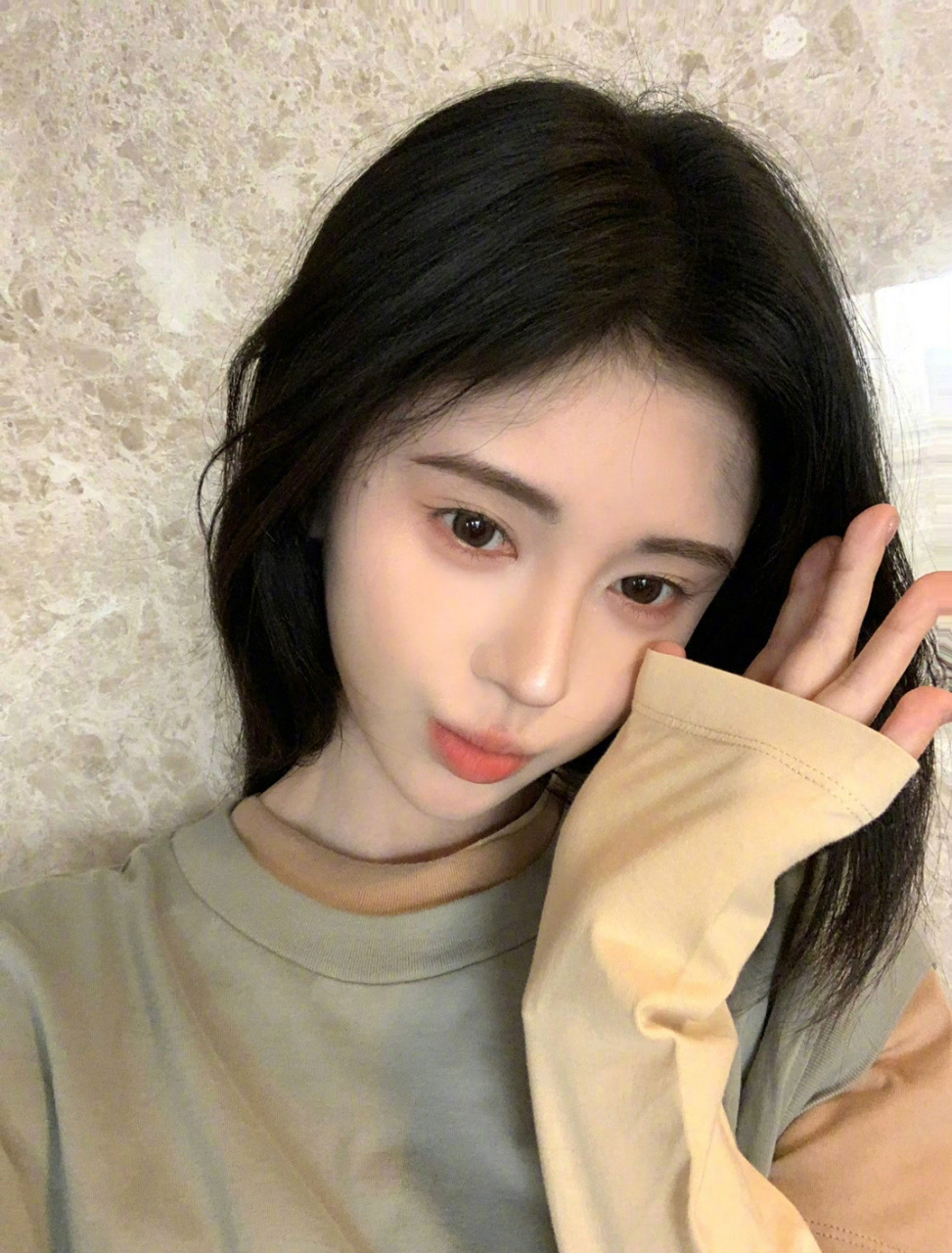 咪咕星鲜事##鞠婧祎助理号# 所以能不能把生活里的漂亮小92鞠婧祎