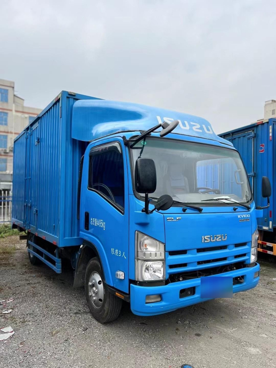 2021年isuzu五十铃箱车 3.