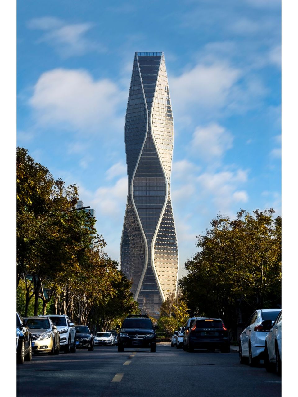 杭州最有艺术感的大厦望朝中心 望朝中心是som事务所在杭州的最新作品