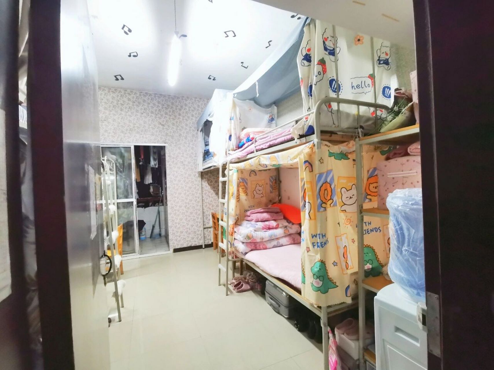 湖北民族大学宿舍 这期更新民大的宿舍,是学姐自己住的宿舍哟,达人区.