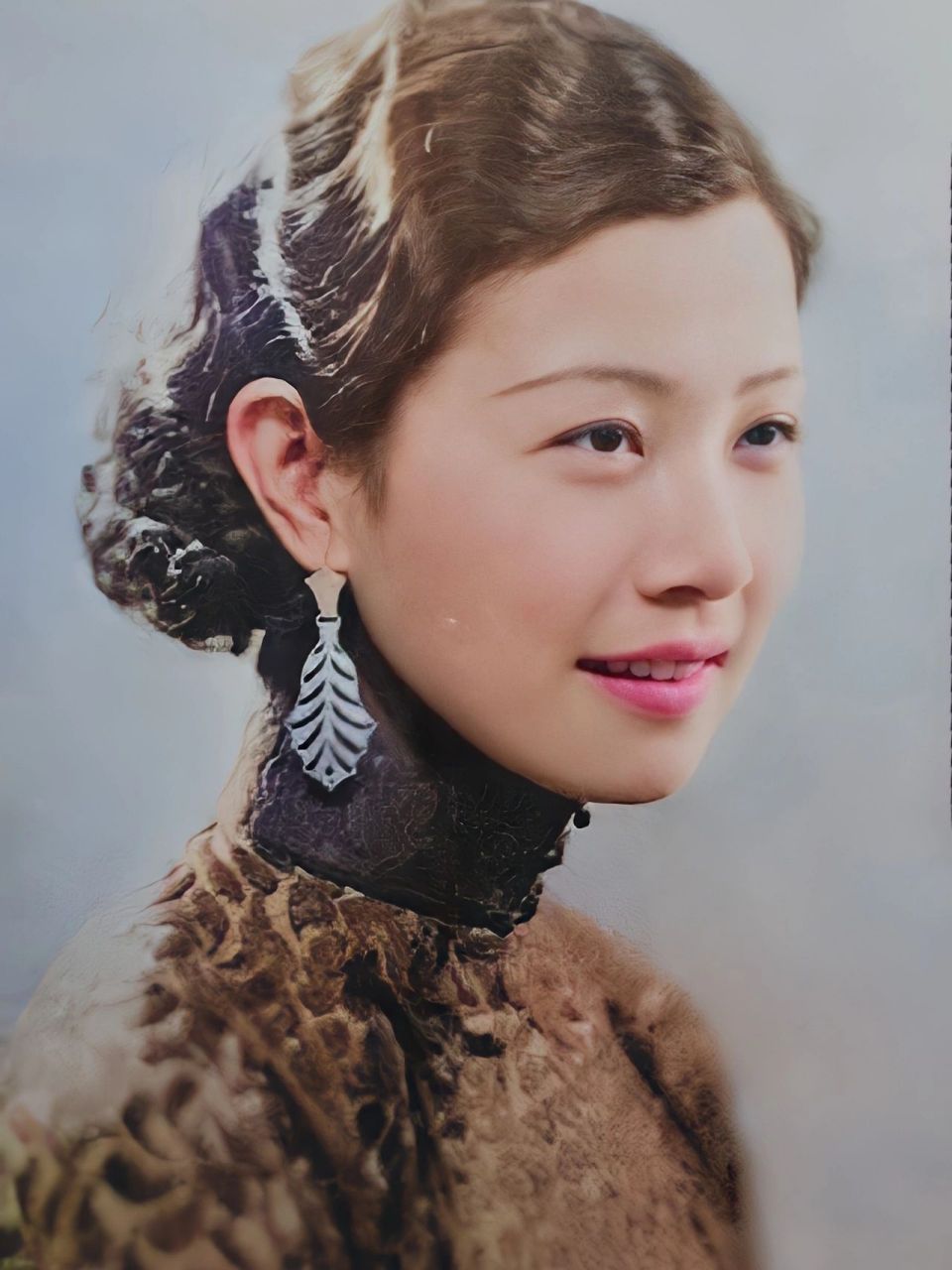 一代女神:阮玲玉 阮玲玉 ,可口可乐公司的第一位中国代言人,20岁被封