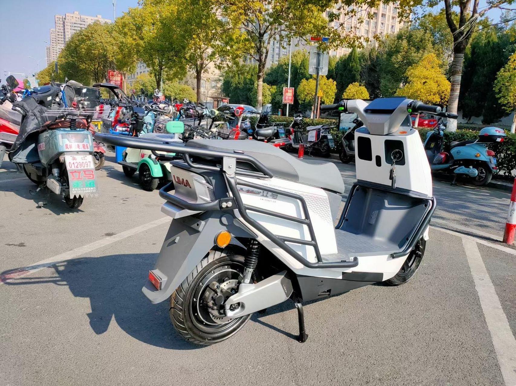 适合送外卖的电动车推荐 立马v9飞跃版   72v32电池蓝牙可看电量,这个