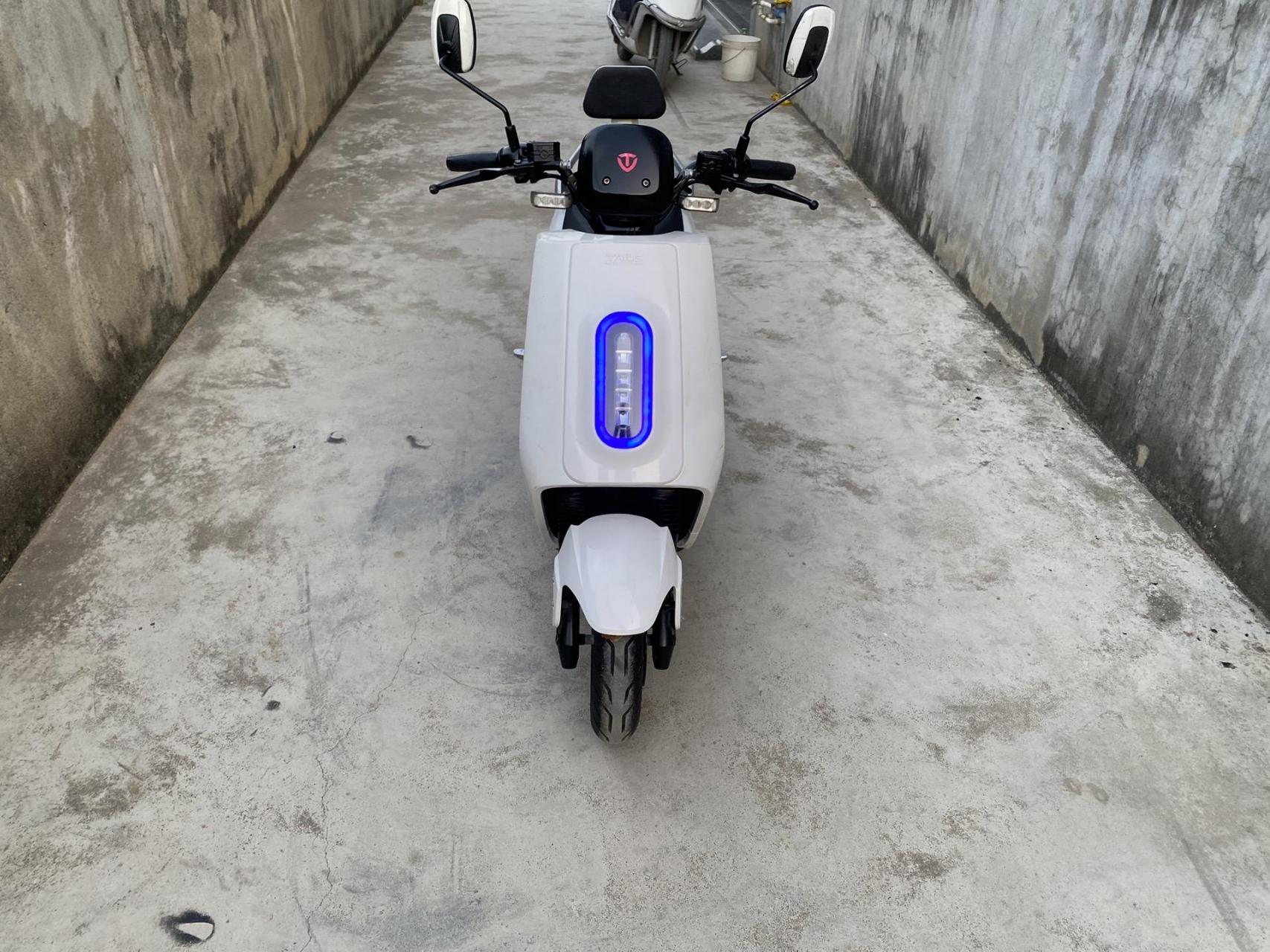 台铃 y3至尊版前后碟刹全新电池72伏 176006