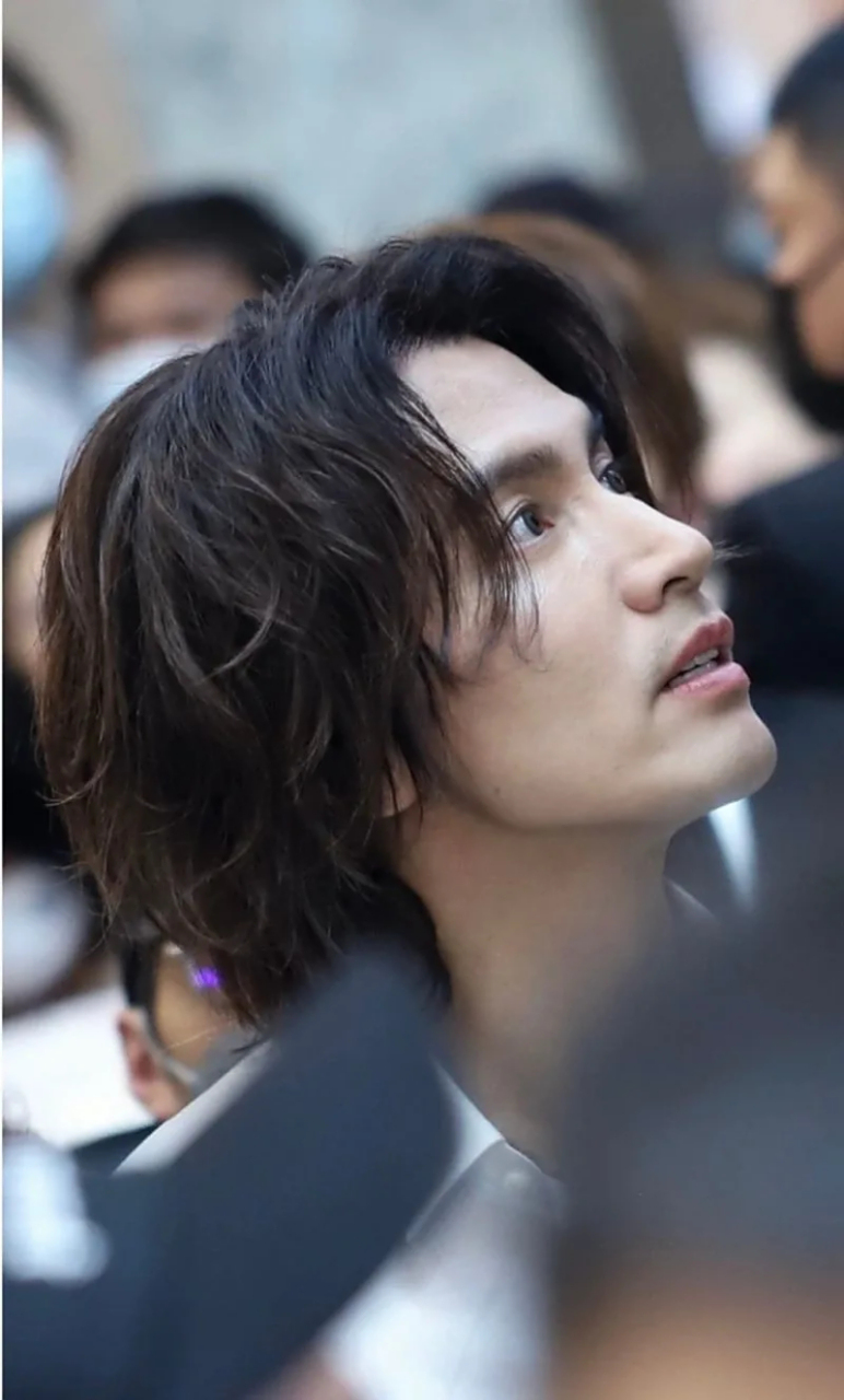 零修图近照曝光,言承旭状态好到极致!