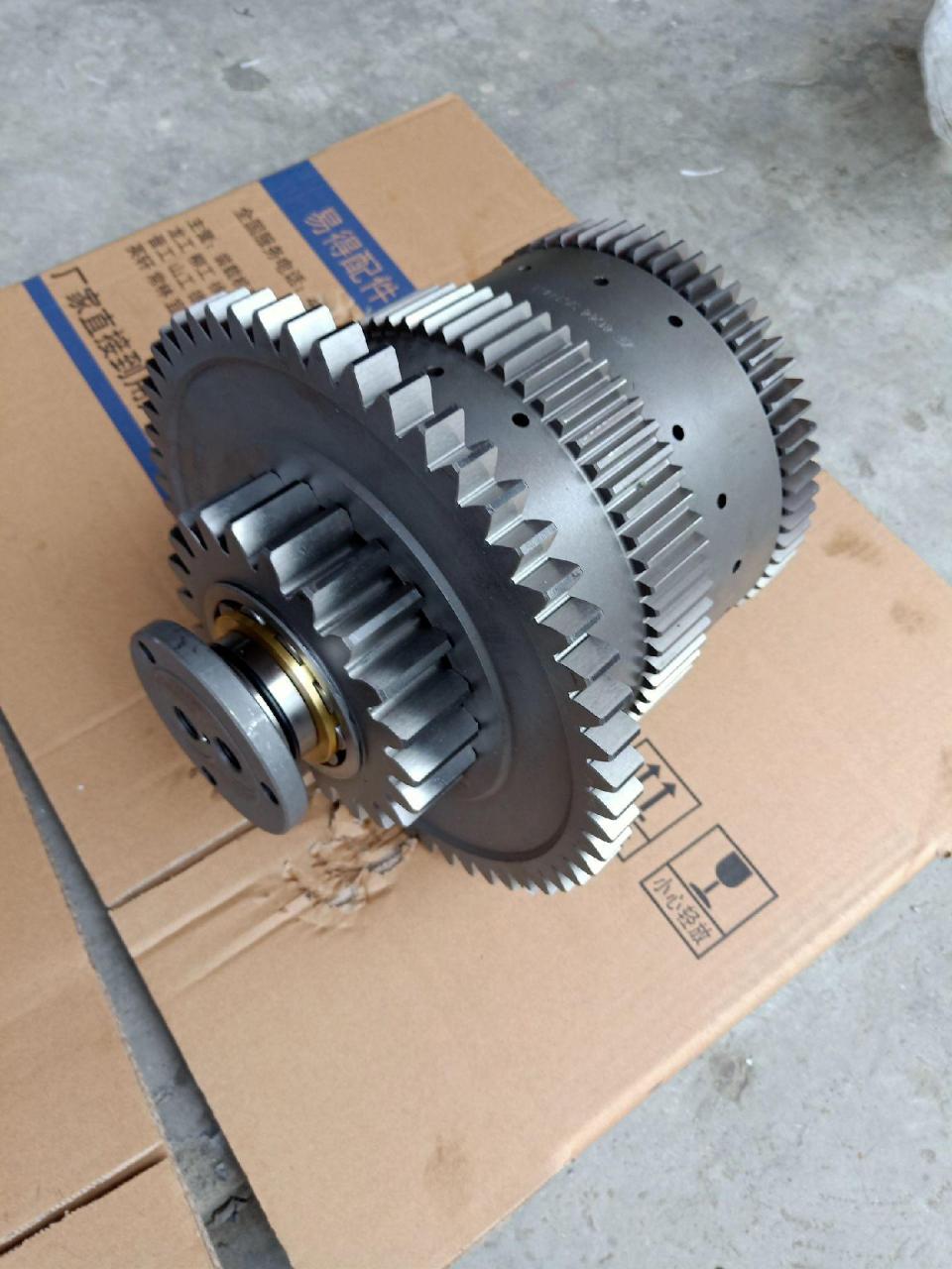 匹配装载机 压路机 平地机等工程机械.总成配件齐全,全国批发销售.