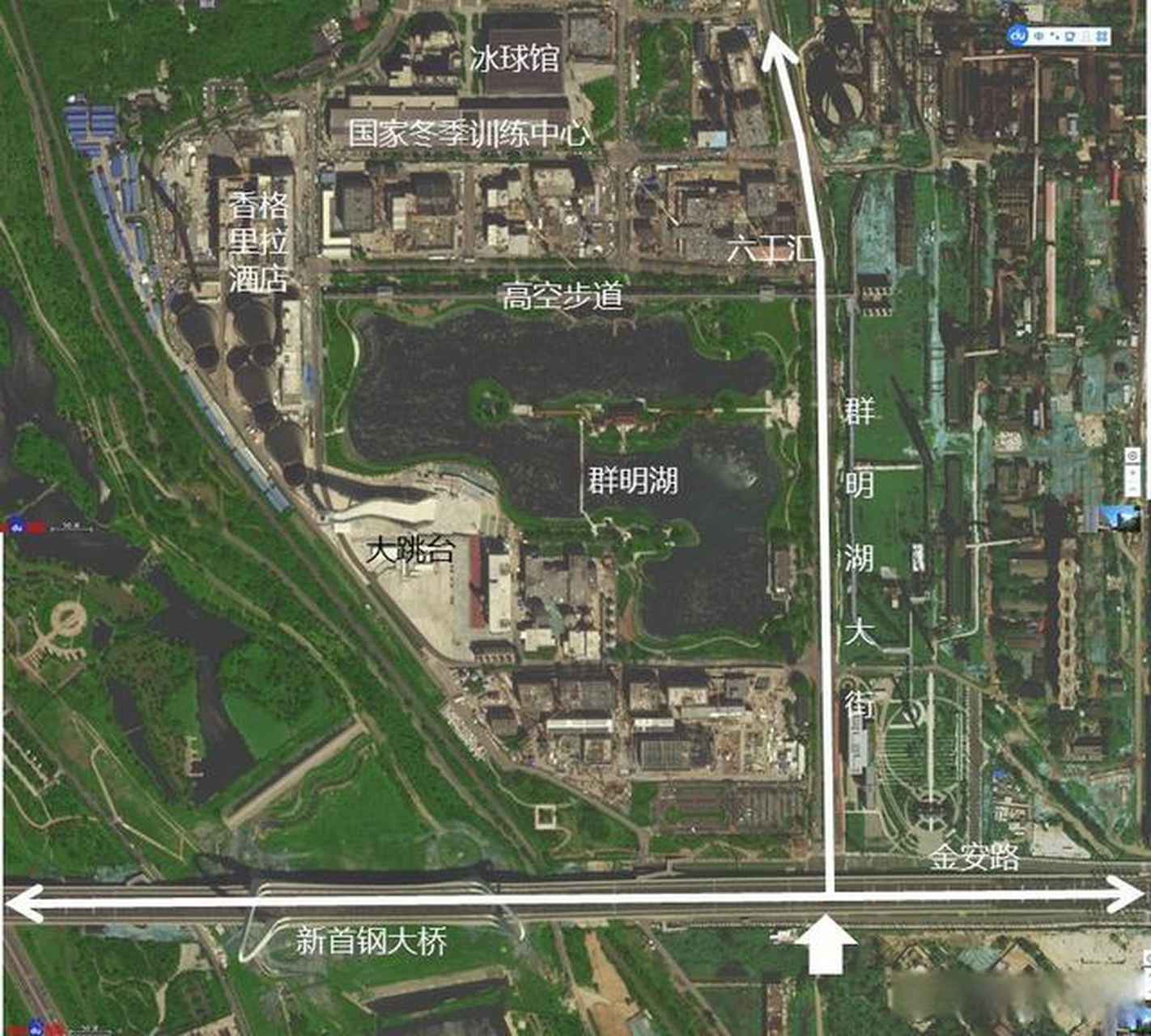 北京首钢园这几年建得差不多了.主要建筑围绕群名湖,包括大跳台.