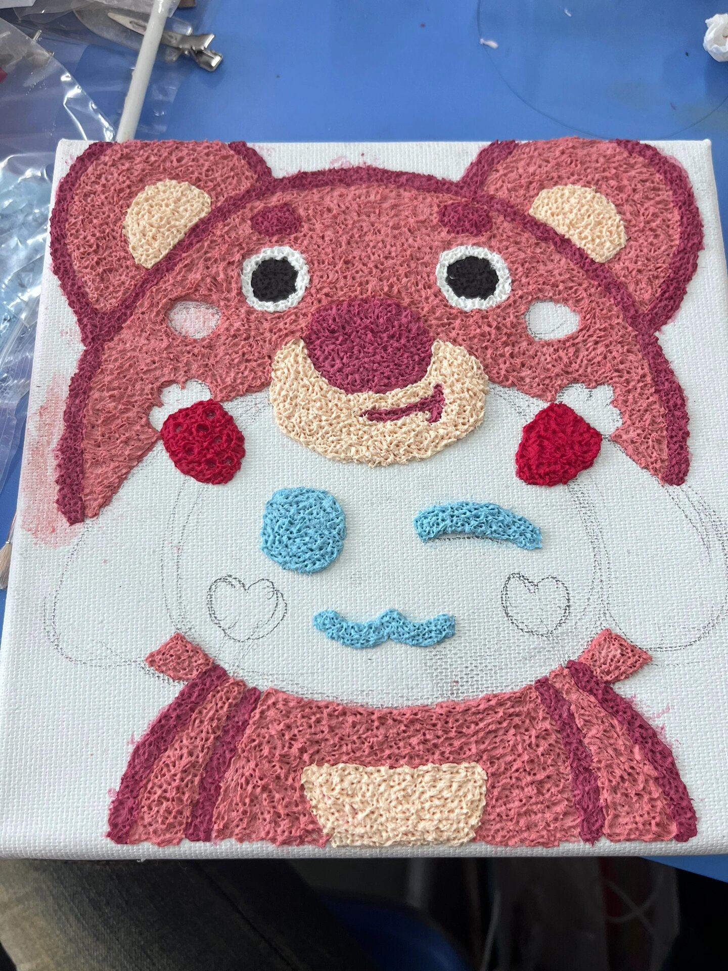 纸浆画 草莓熊 玉桂狗