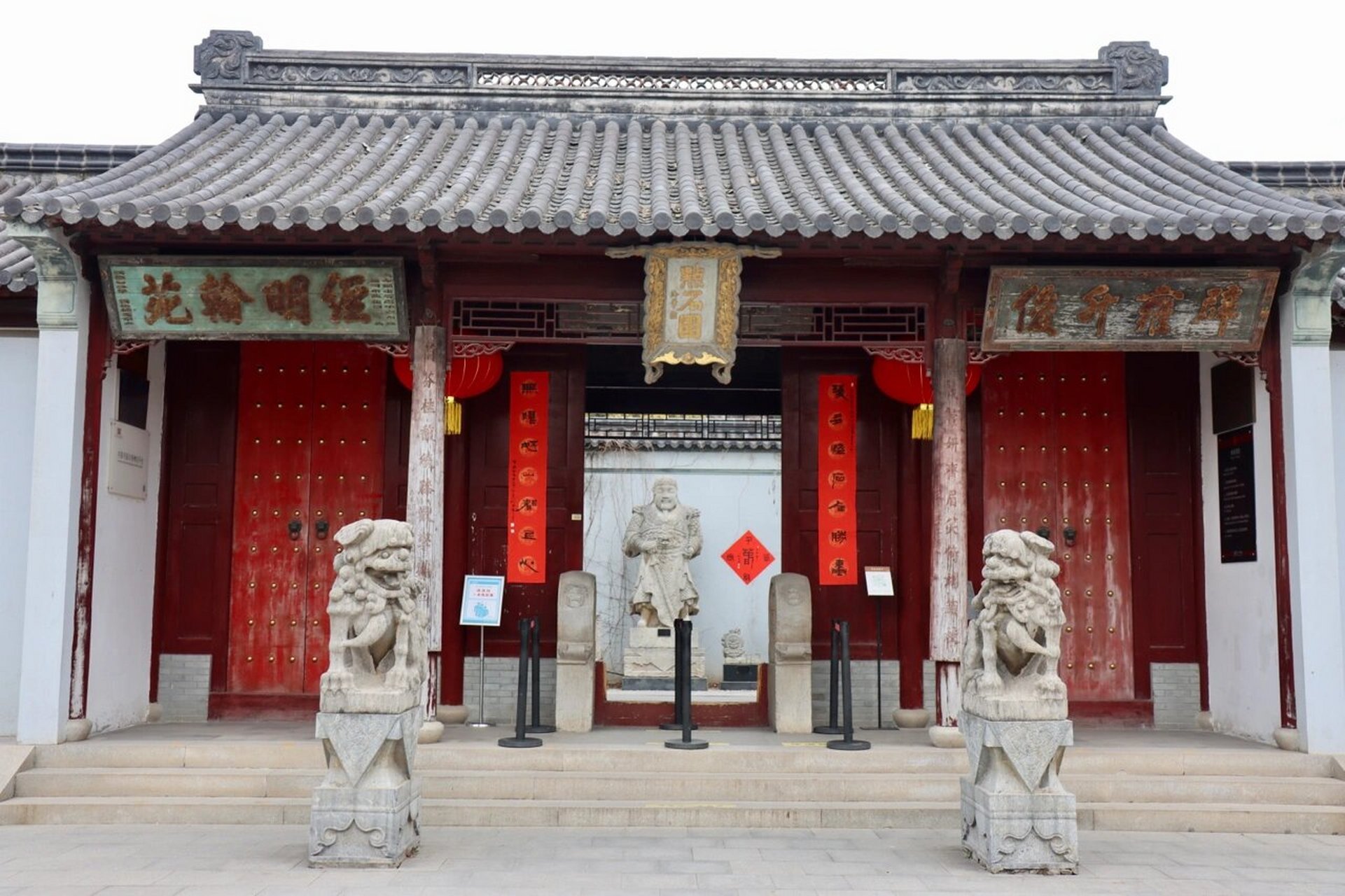 徐州|龟山汉墓 龟山汉墓,是徐州龟山景区的主要景点之一,位于江苏徐州