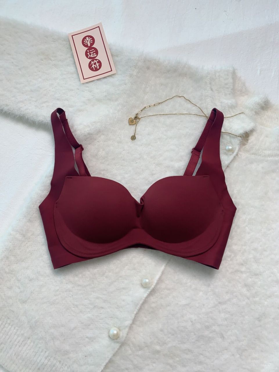 新年红内衣!聚拢显大一穿就爱! 红红火火过大年,本命年的姐妹快冲!