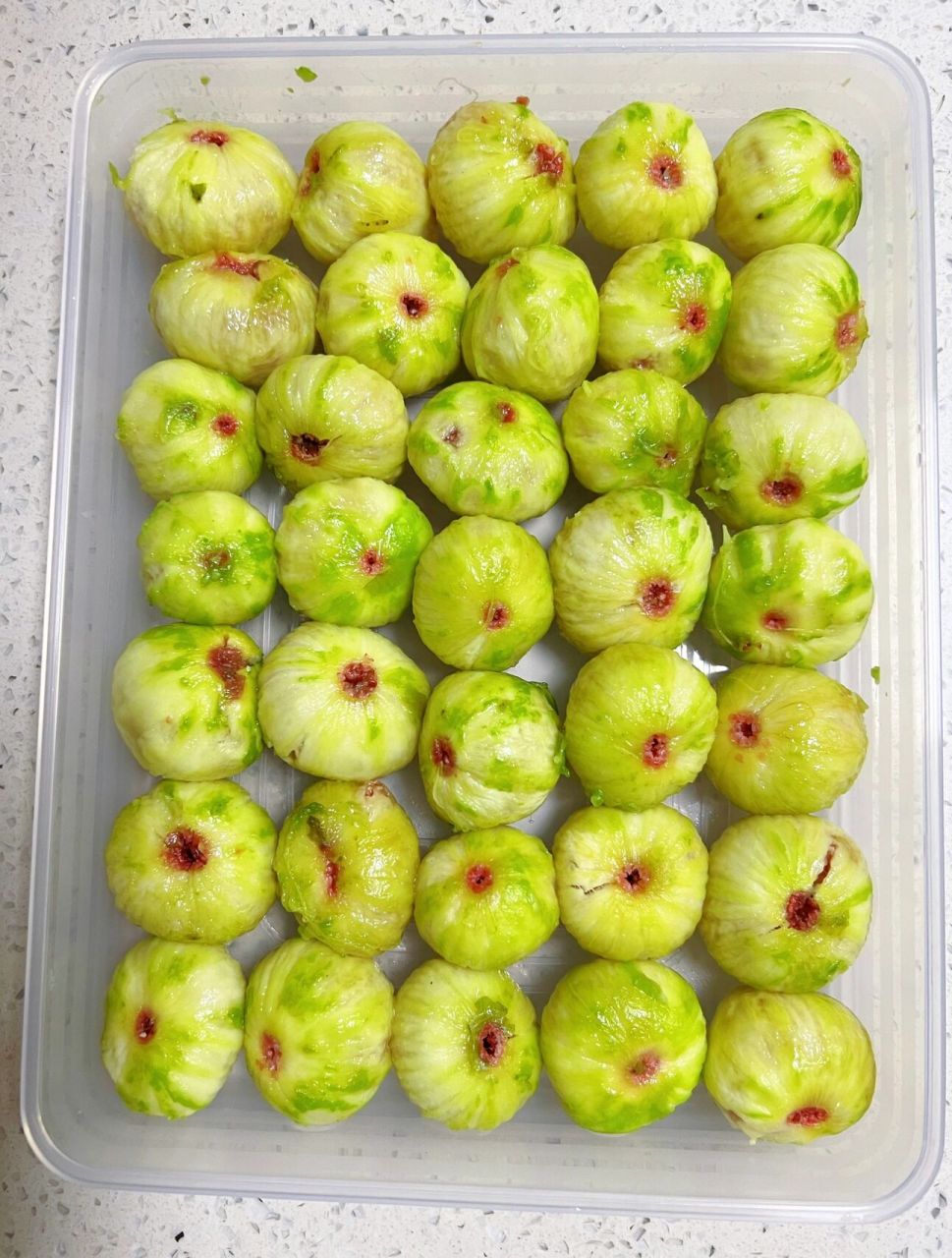 彻底实现无花果自由,继续冻起来 讲真,我觉得红皮无花果才是yyds 味道