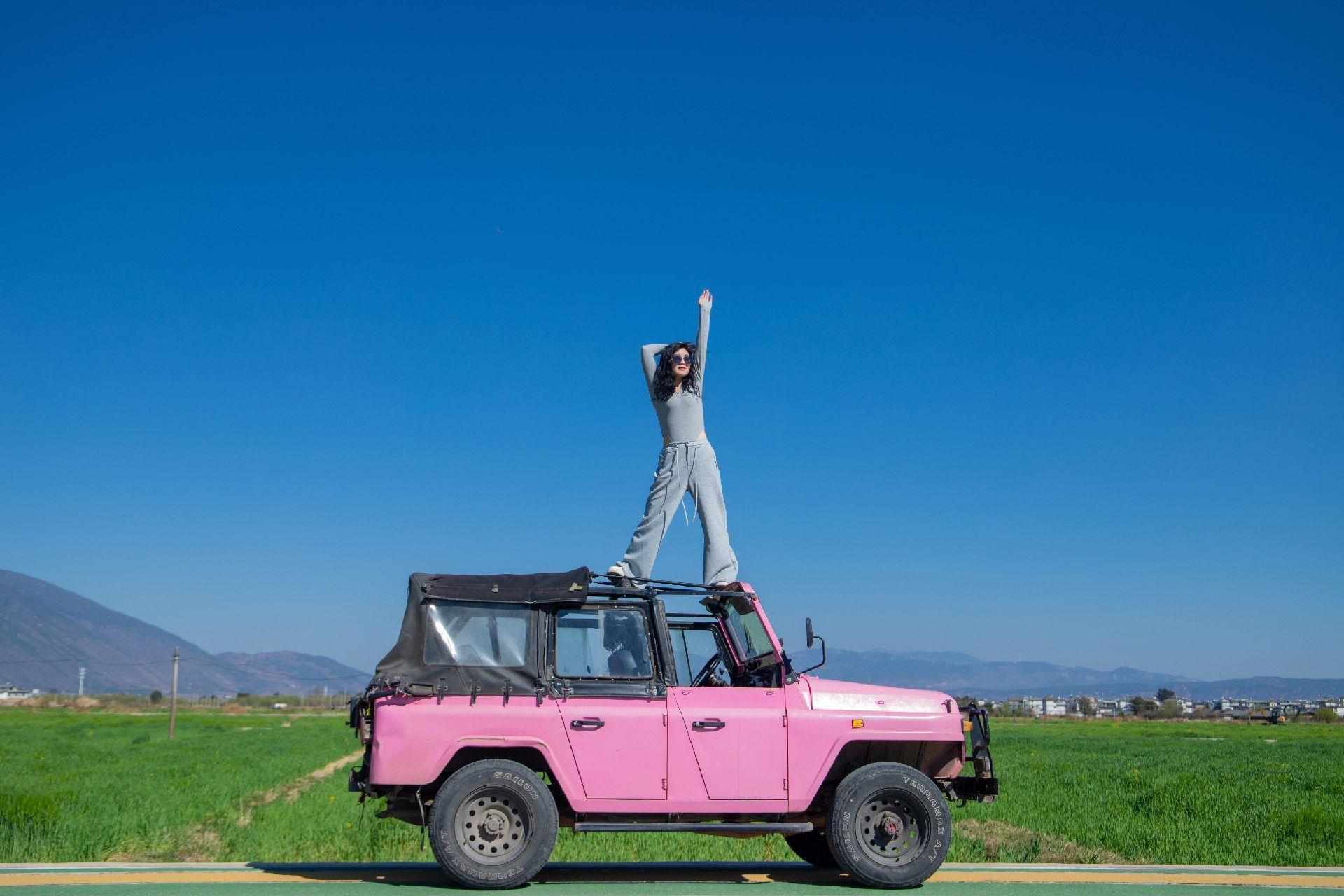 大理洱海吉普车环游旅拍.