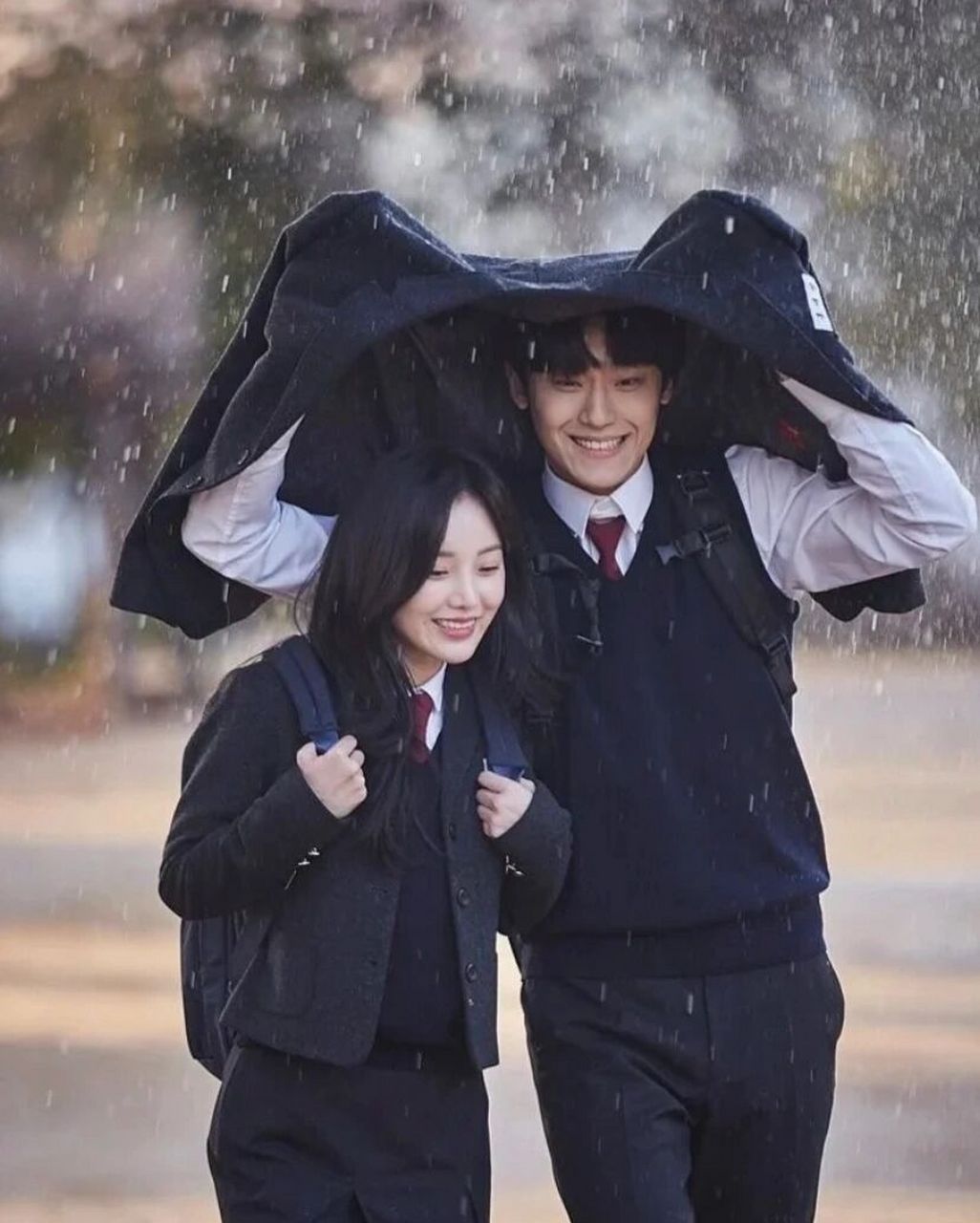 《再次十八岁》四大男神集聚剧 校霸黄寅烨 学霸崔普闵 爸霸李到睍