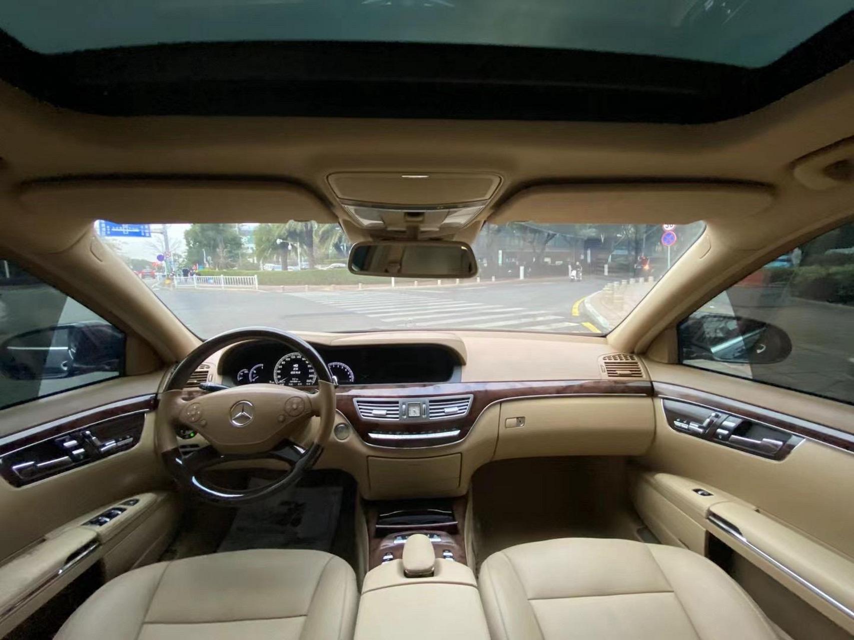 到店11年奔驰s350升级20款迈巴赫276动机 内饰九成新 现在只要17.8万