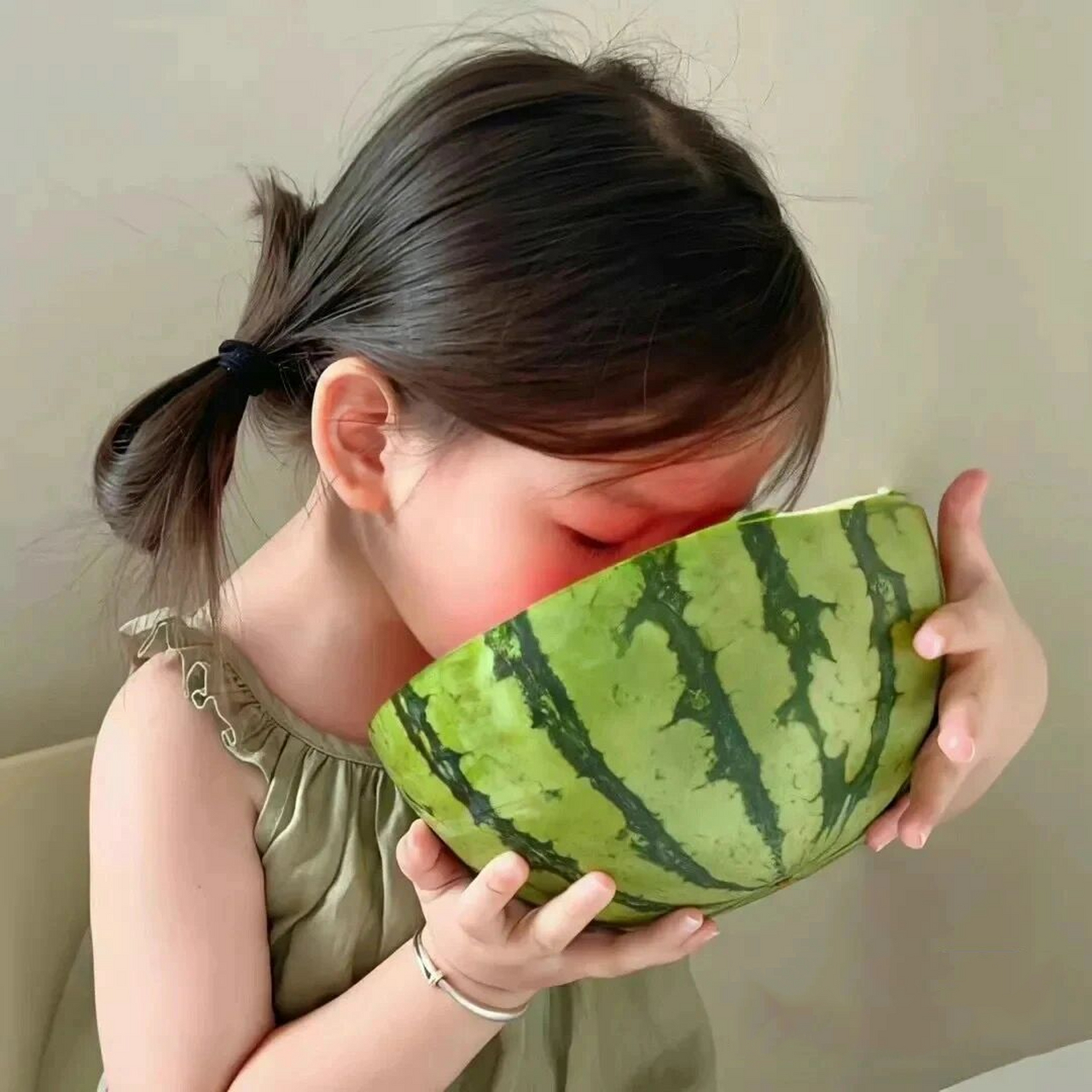 吃西瓜头像小孩图片