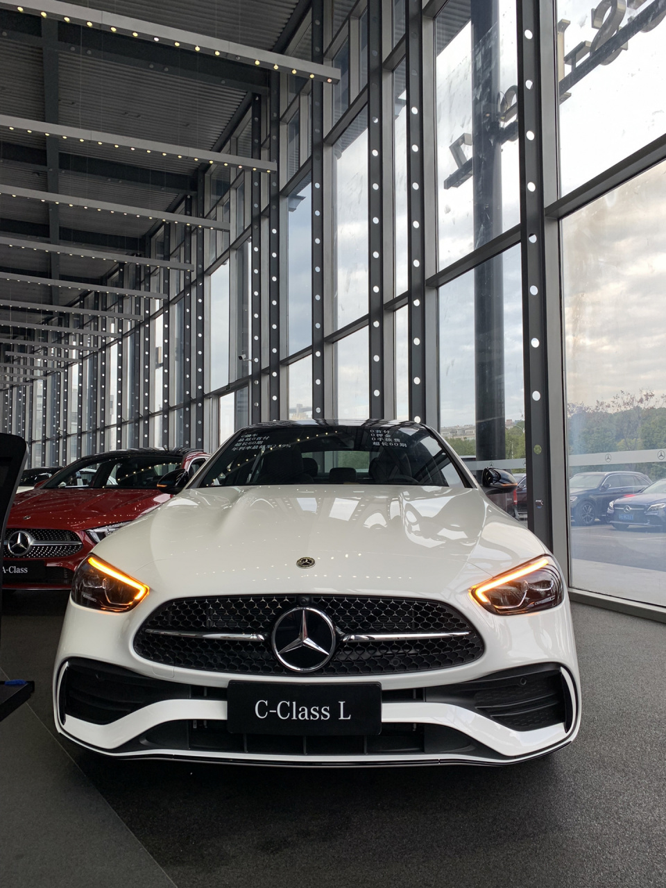 omg7575奔驰c260l皓夜版也太好看了吧75 c级车是奔驰的颜值担当