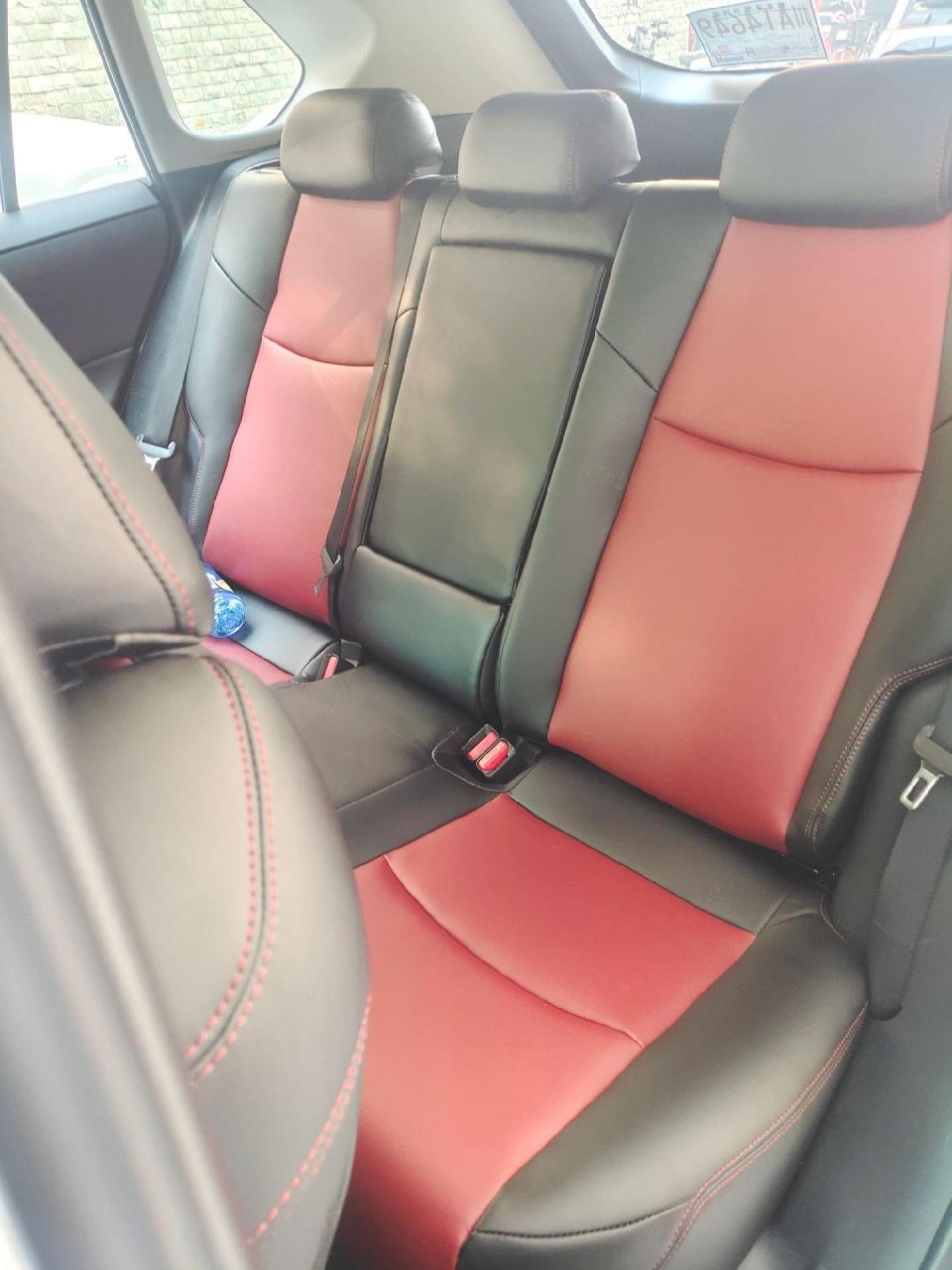 成都实体店定做汽车真皮座椅,rav4拼色皮套,原车款皮套,360航空软包