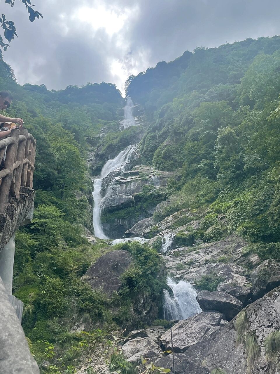 自驾避暑胜地:云上大院 自驾:株洲市区到景区车程大约4小时 位置:位于