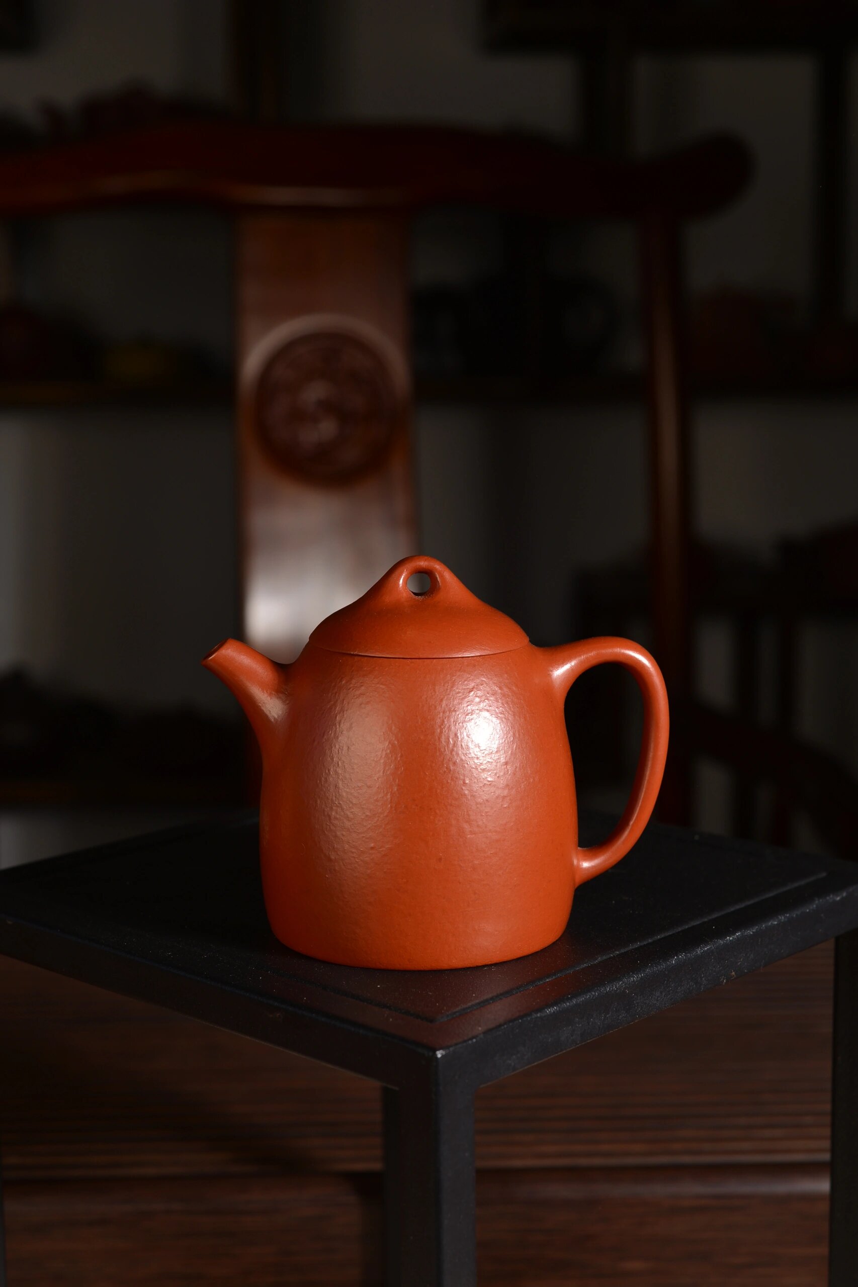 秦权壶 秦权壶 小煤窑朱泥 130cc 半手孟臣款 内推孔 此壶采用优质的