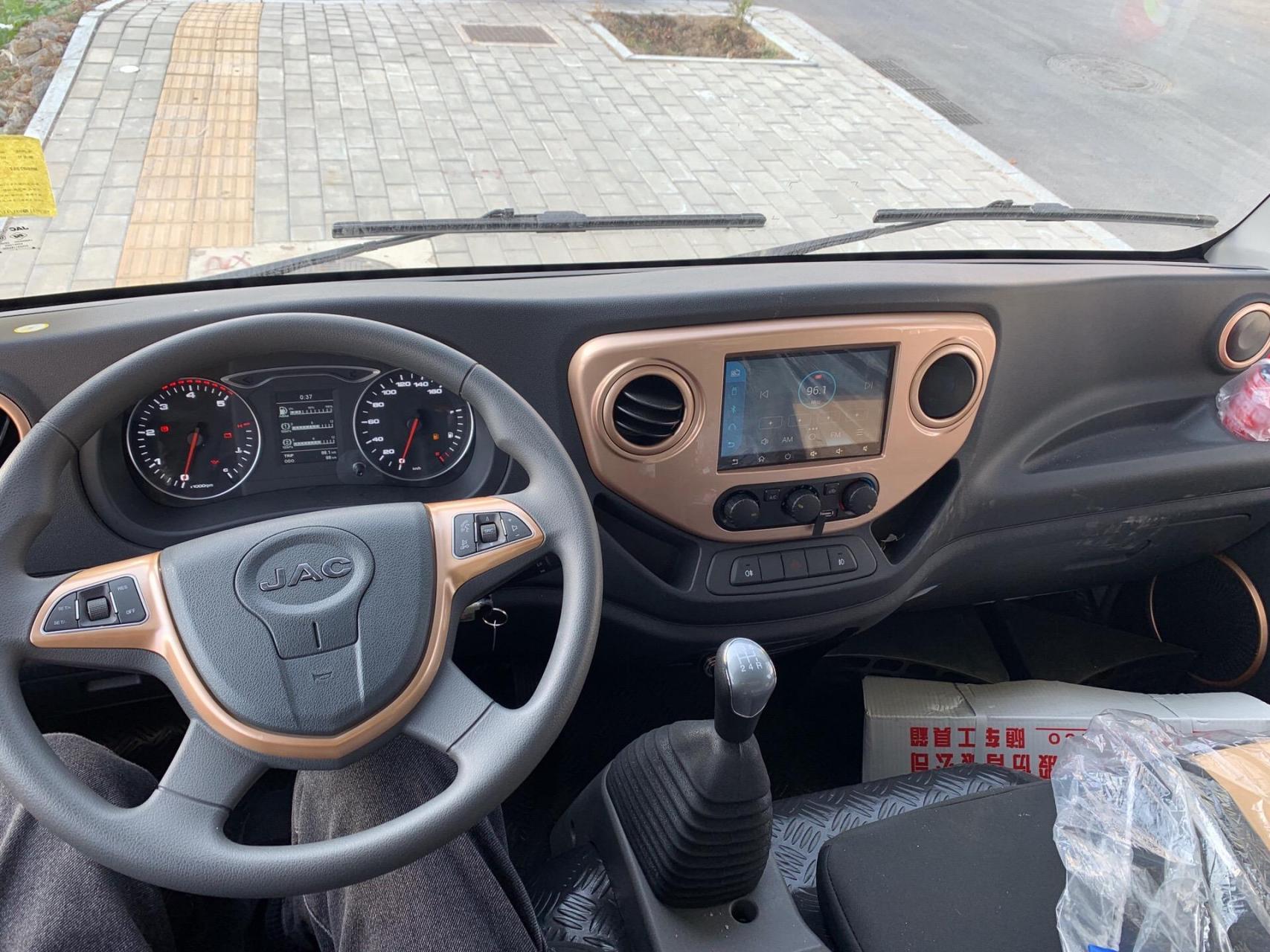 江淮康铃j5—4.2米平板整车,全柴132马力,7.