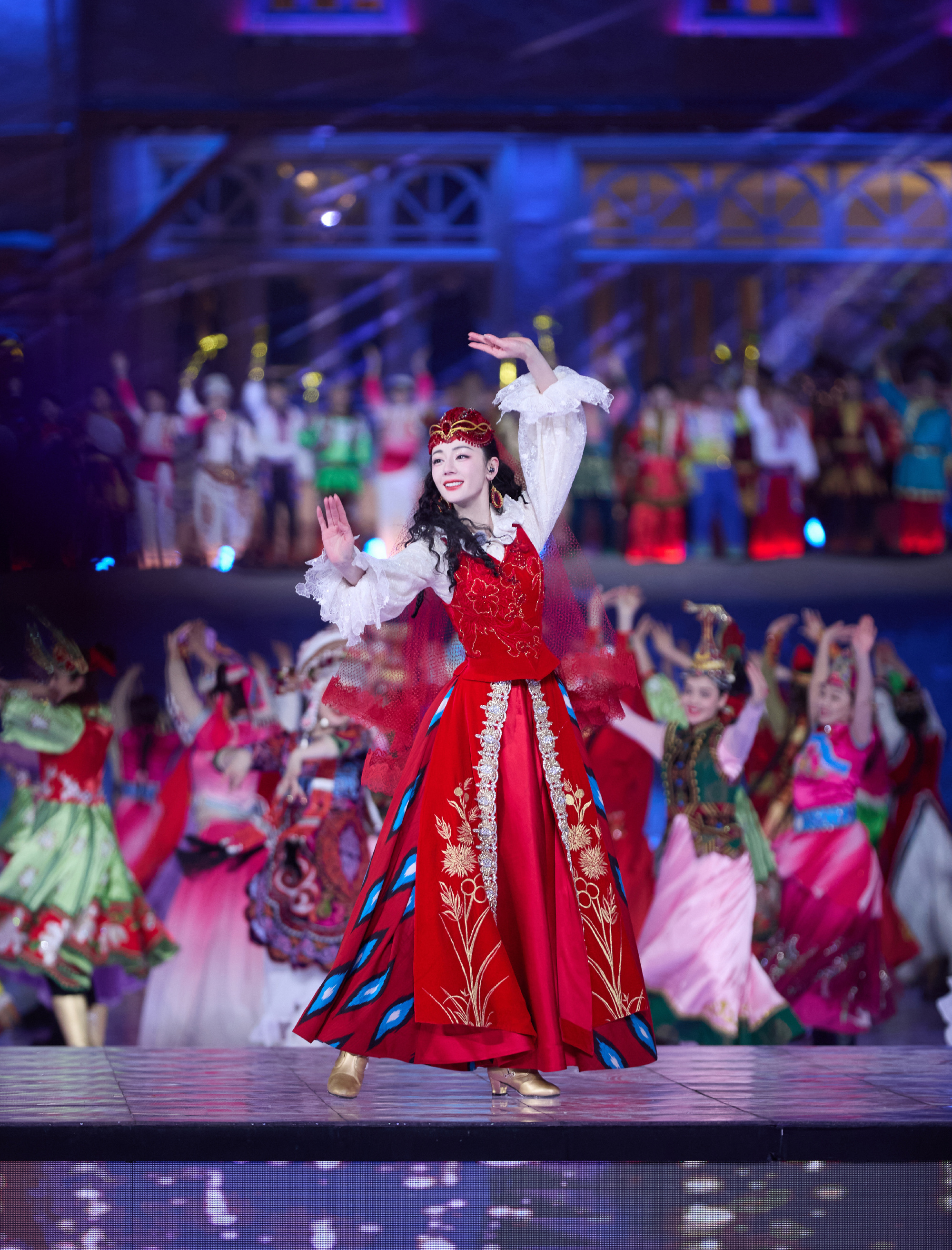 迪丽热巴魅力舞台妆造好美