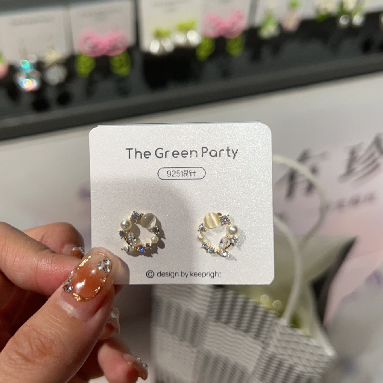 thegreenparty耳饰推荐,有无审美一致的姐妹 无滤镜拍摄,实物会更闪更