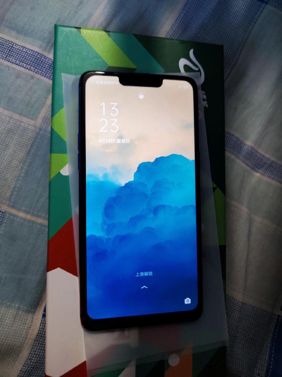 oppor15买的时候也是3000多  128g 功能全好送充电器  ,需要的来 爽快