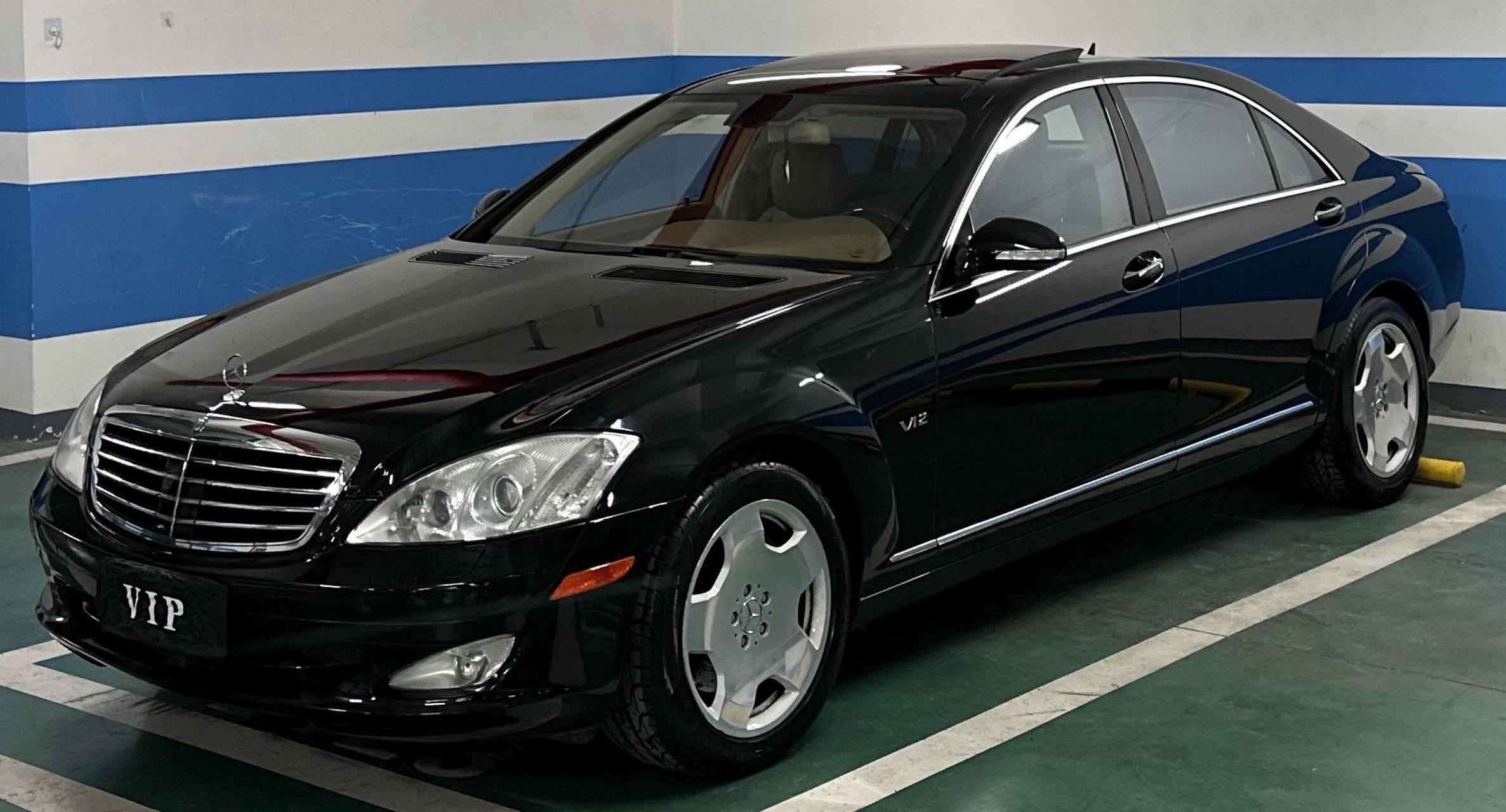 真正的benz s600 v型12缸 10年外商境外自带 美规 使用率极低 90原漆