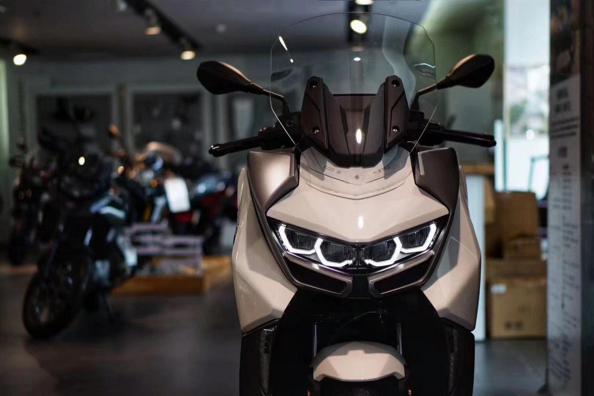 c400gt白色6.6包邮全国 黑色7.4包邮全国 蓝色7.2包邮全国 400x 5.