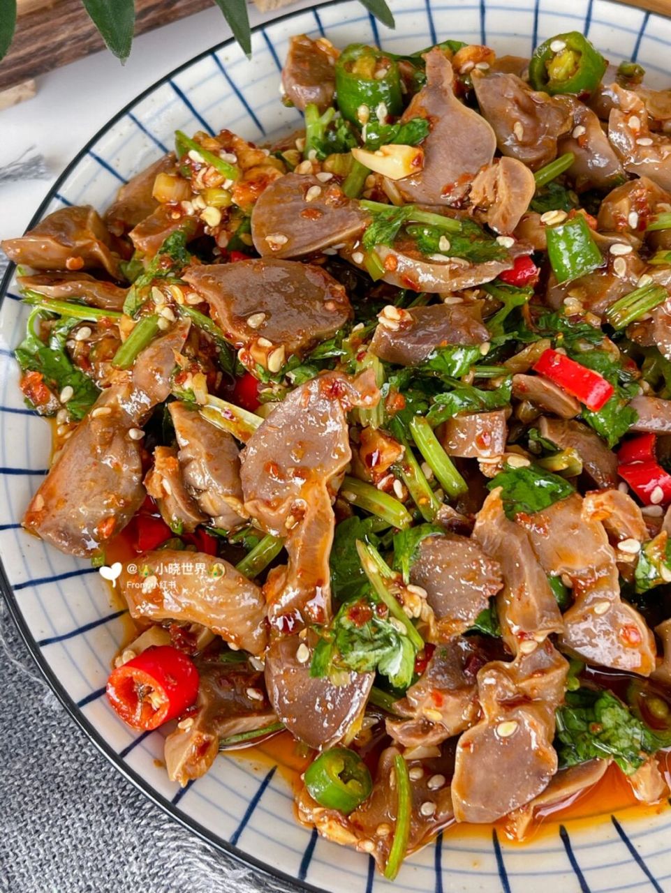 酸辣过瘾巨解馋75香辣爽口的凉拌鸡胗 ktv必点的香辣鸡胗,自己在家