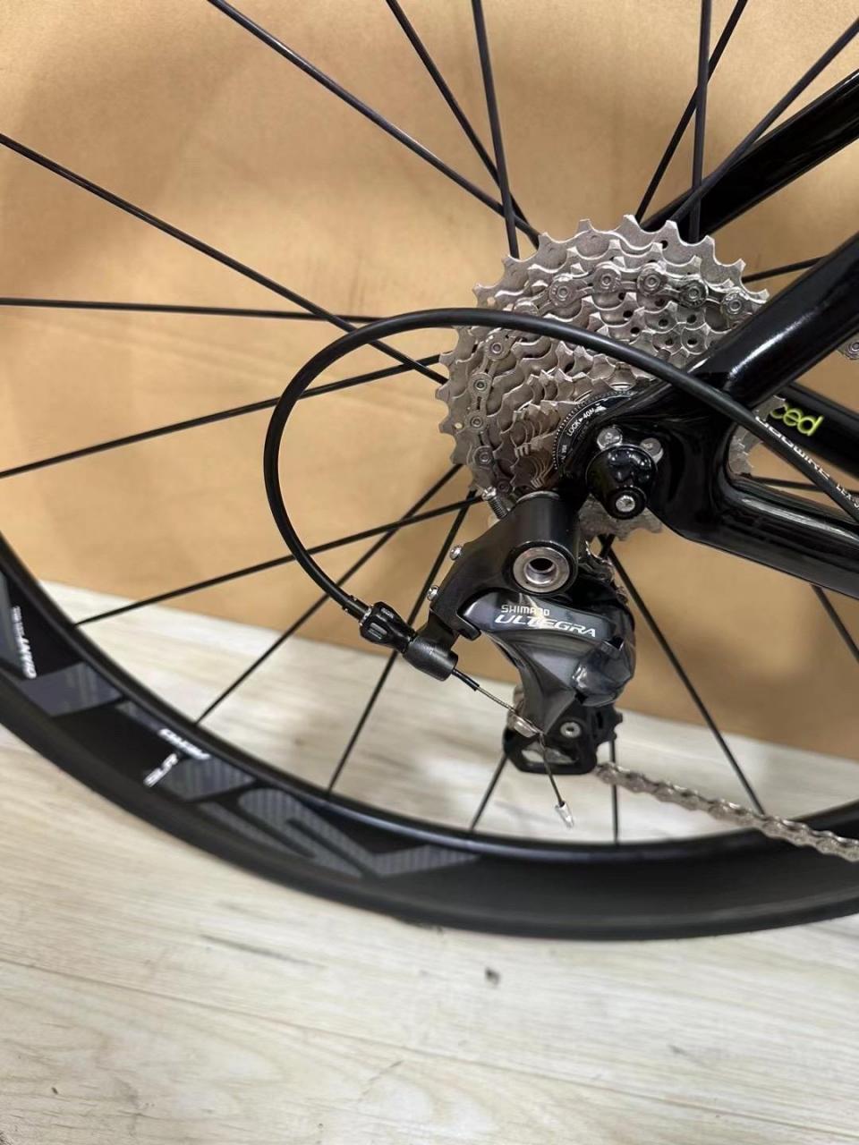 1 碳纤维公路车 全碳纤维车架,气动型 禧玛诺ut大套22速 捷安特slr1