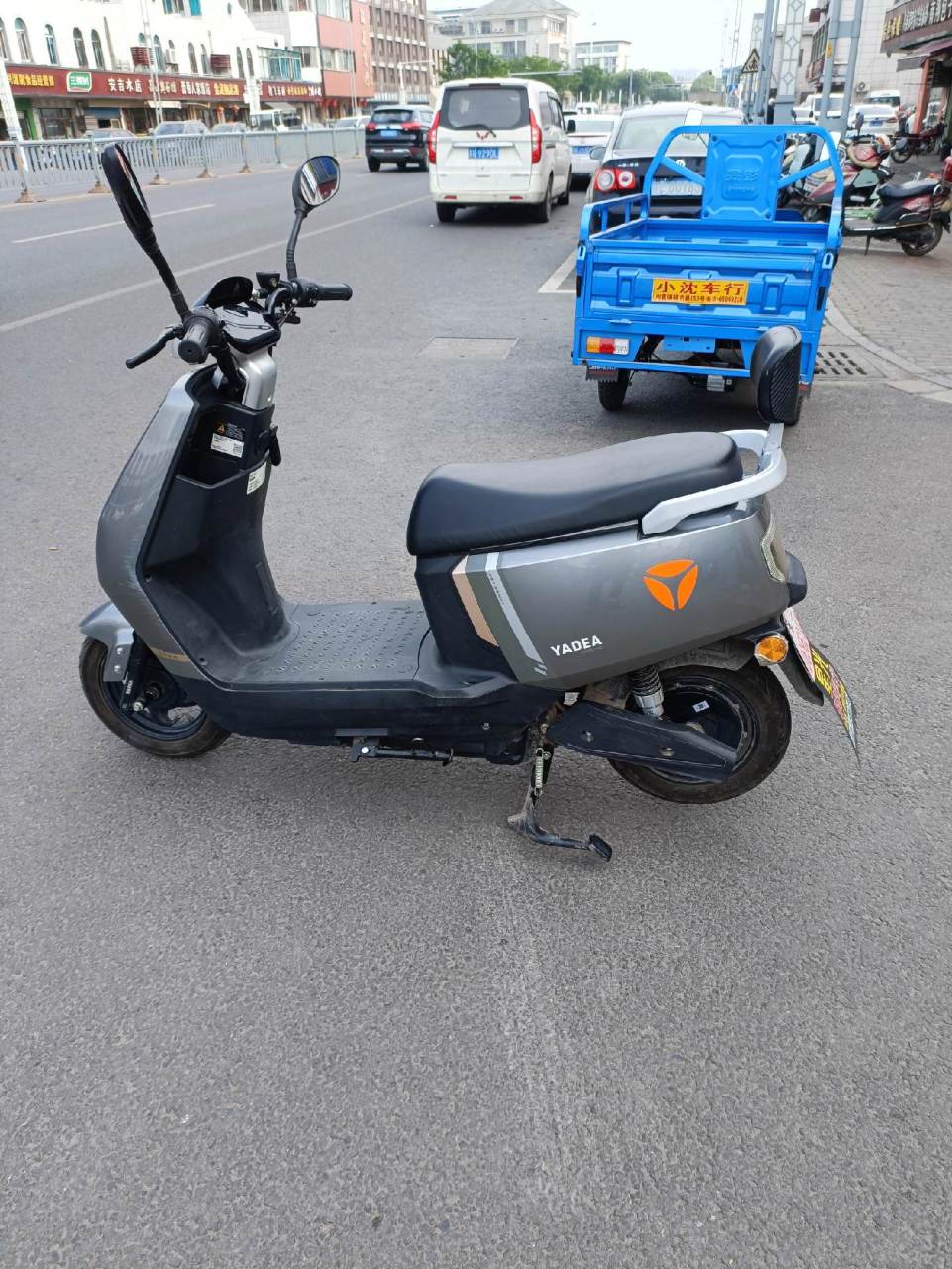 买了不到半年,开了4000公里,9成新,72v雅迪莱达,先到先得91